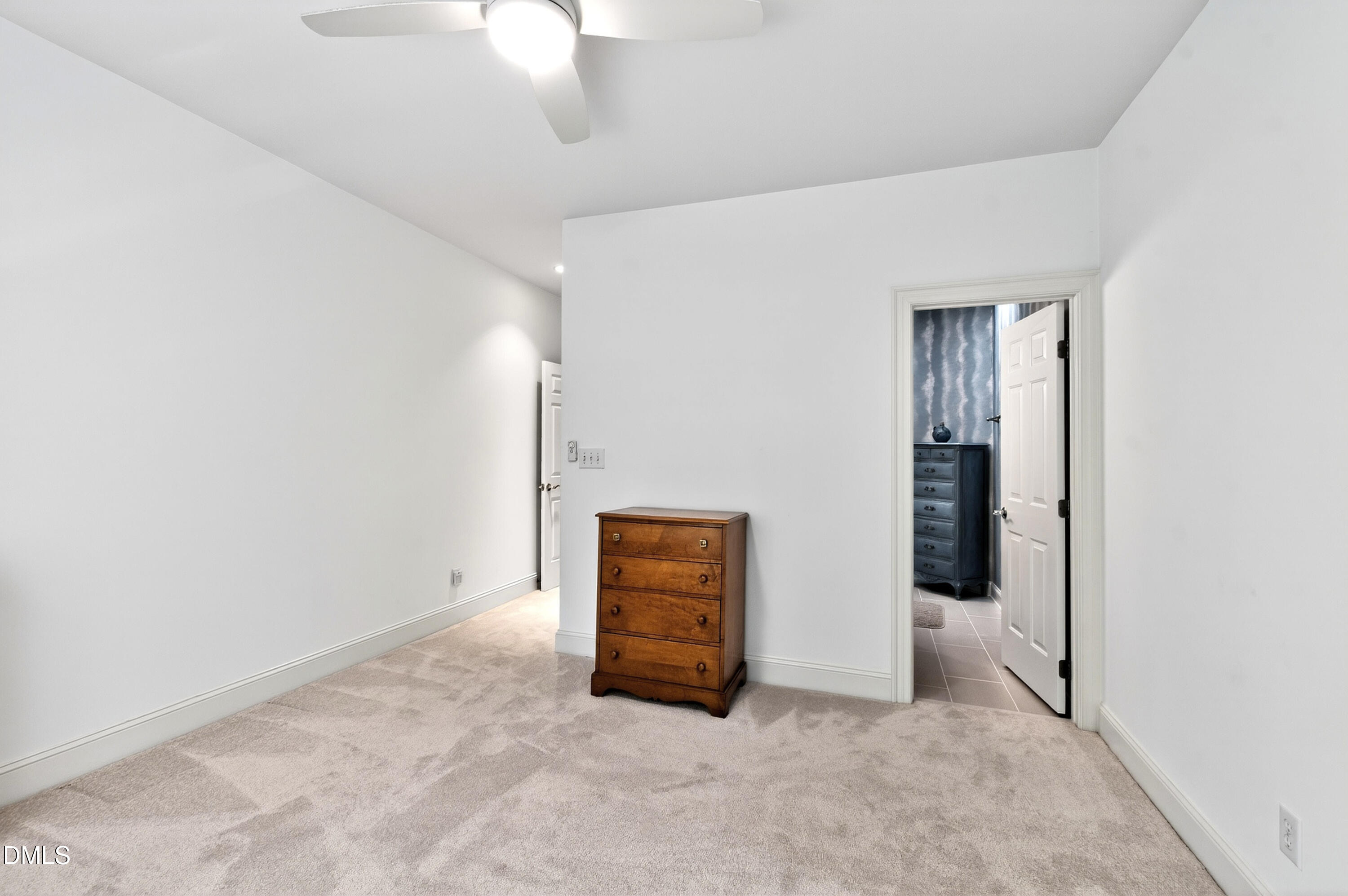 4933 Cremshaw Court