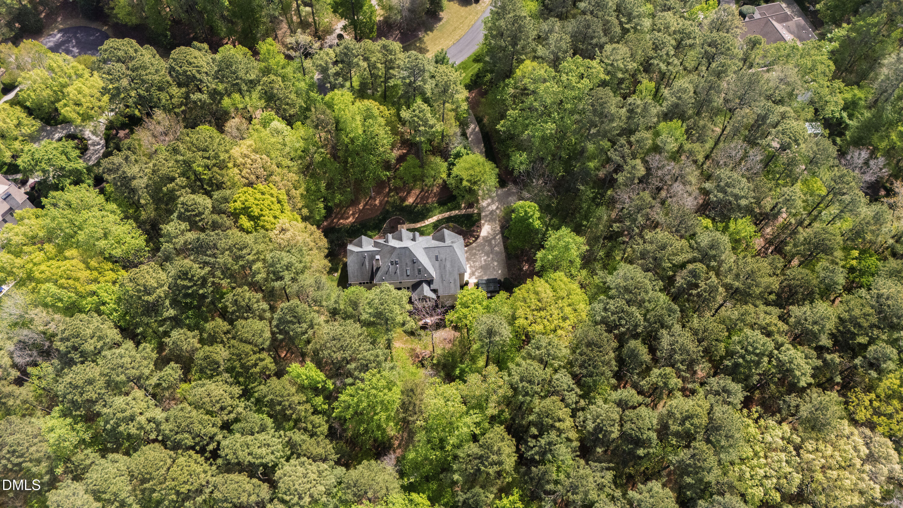 4933 Cremshaw Court