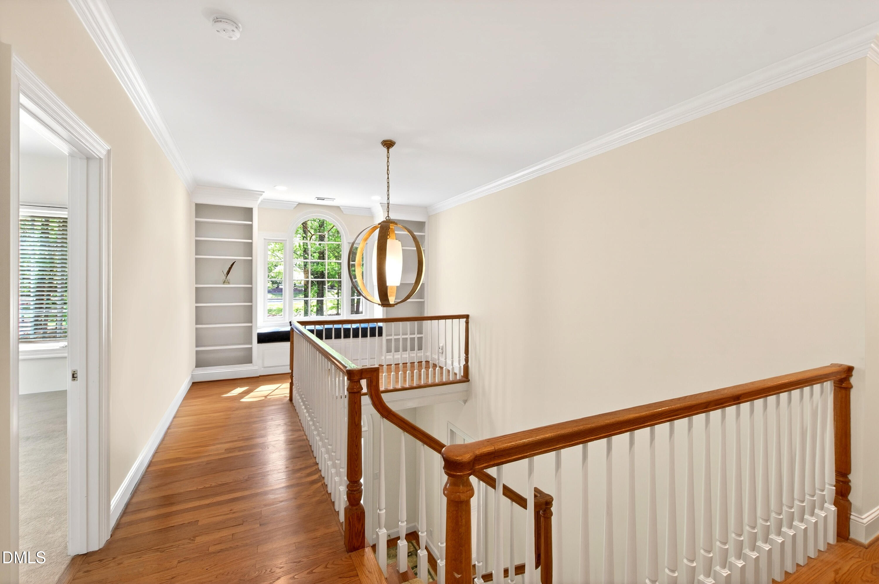 4933 Cremshaw Court