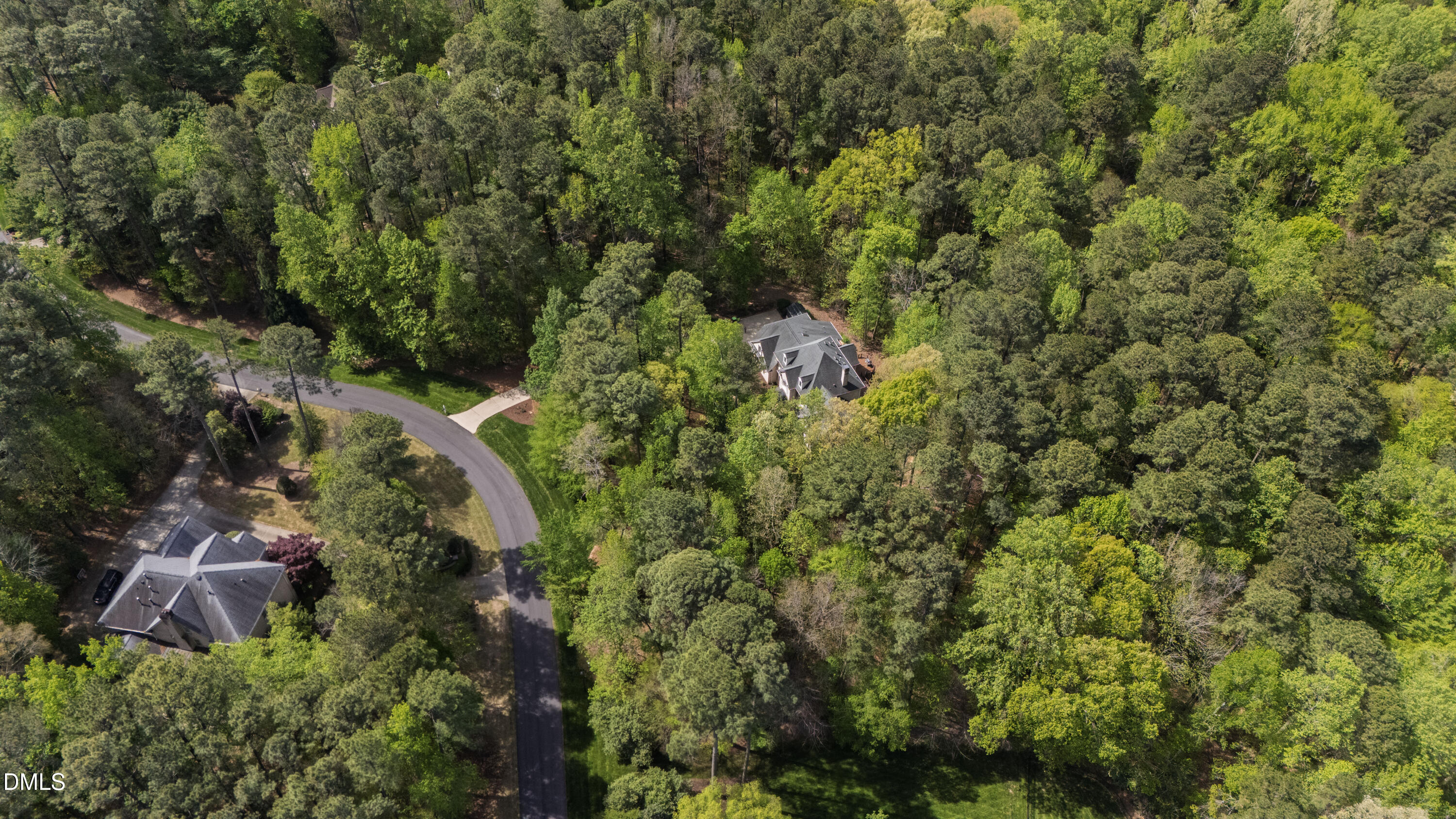 4933 Cremshaw Court