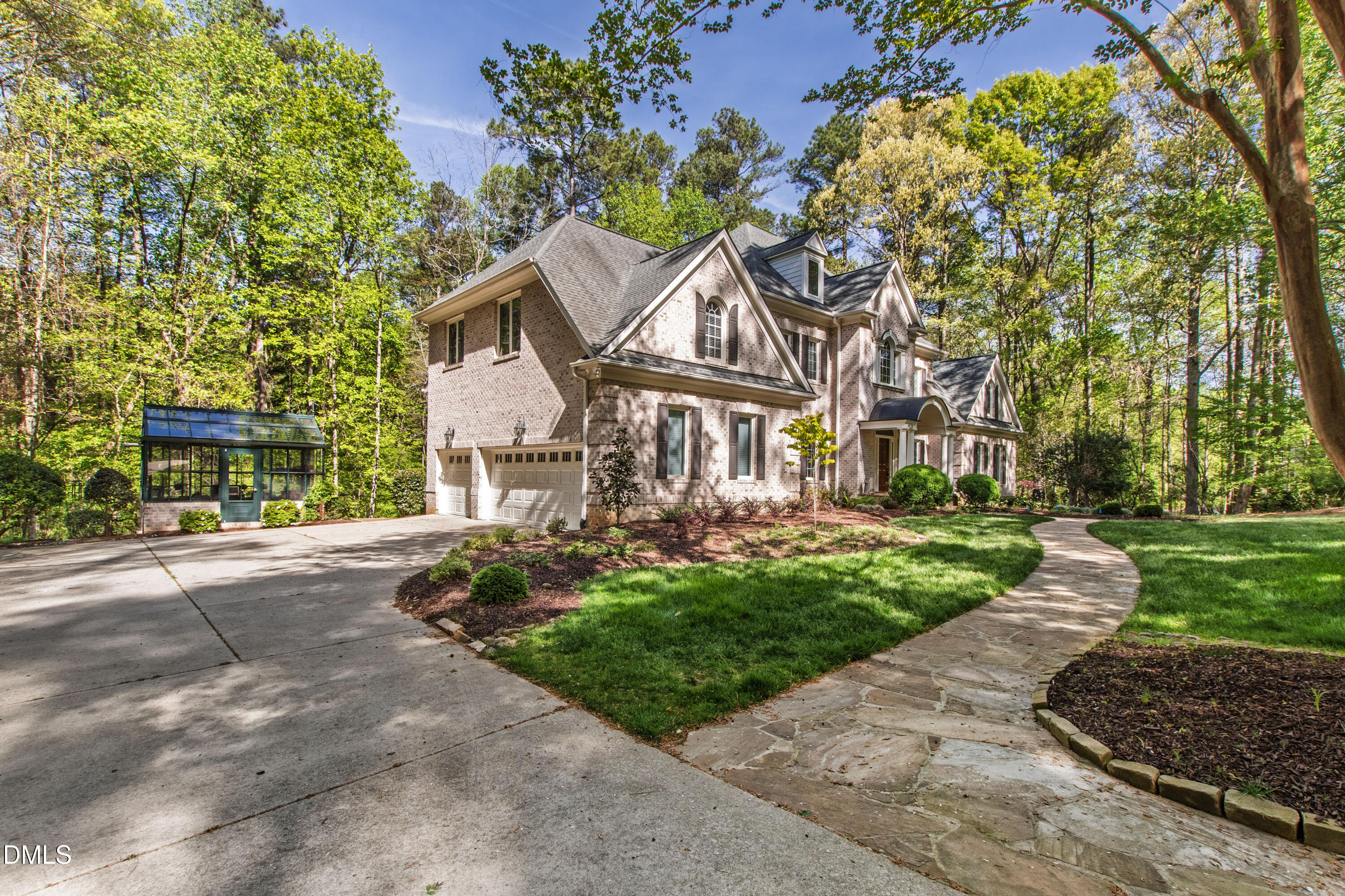4933 Cremshaw Court