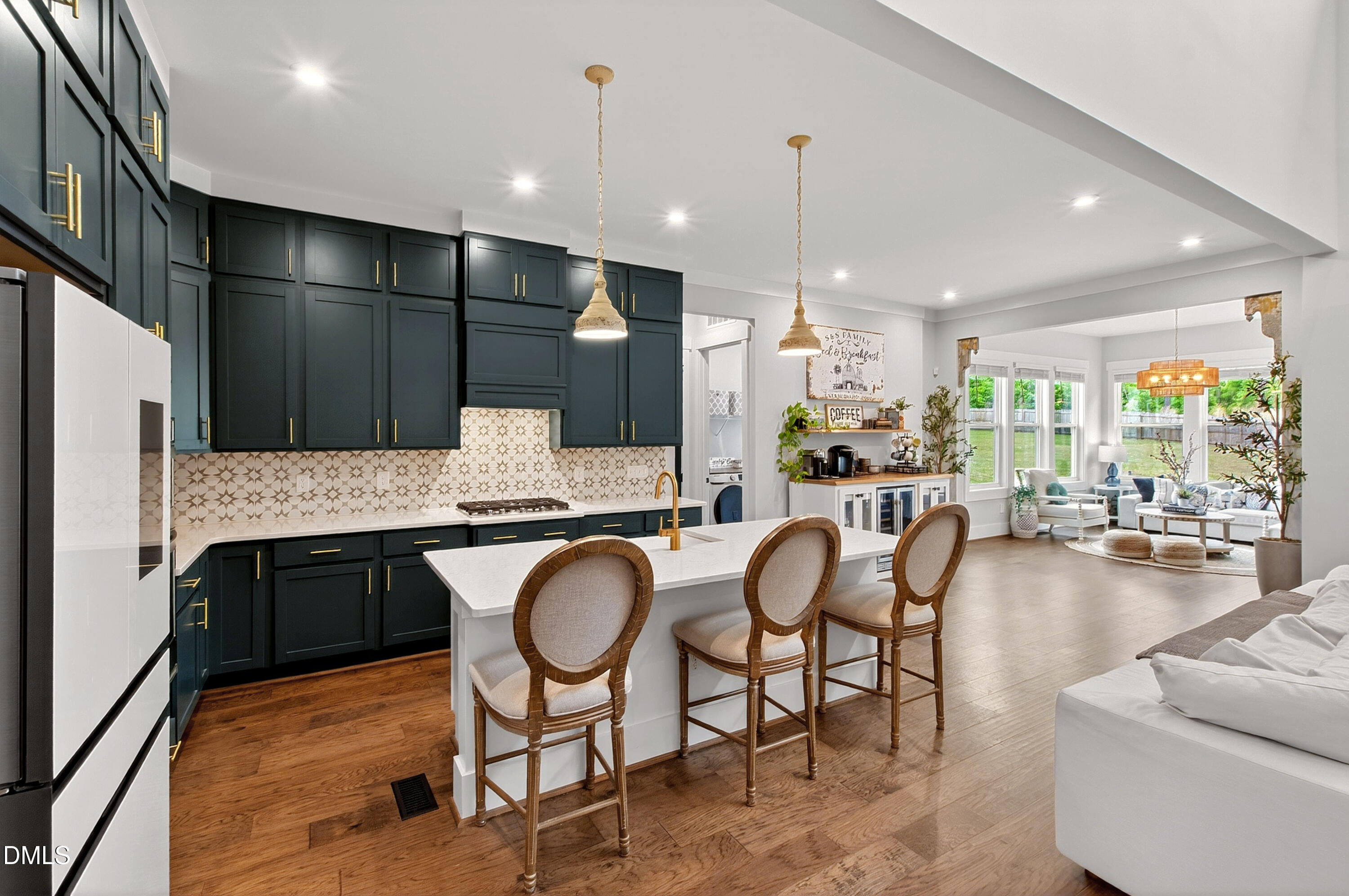 198 S Clearbrook Court