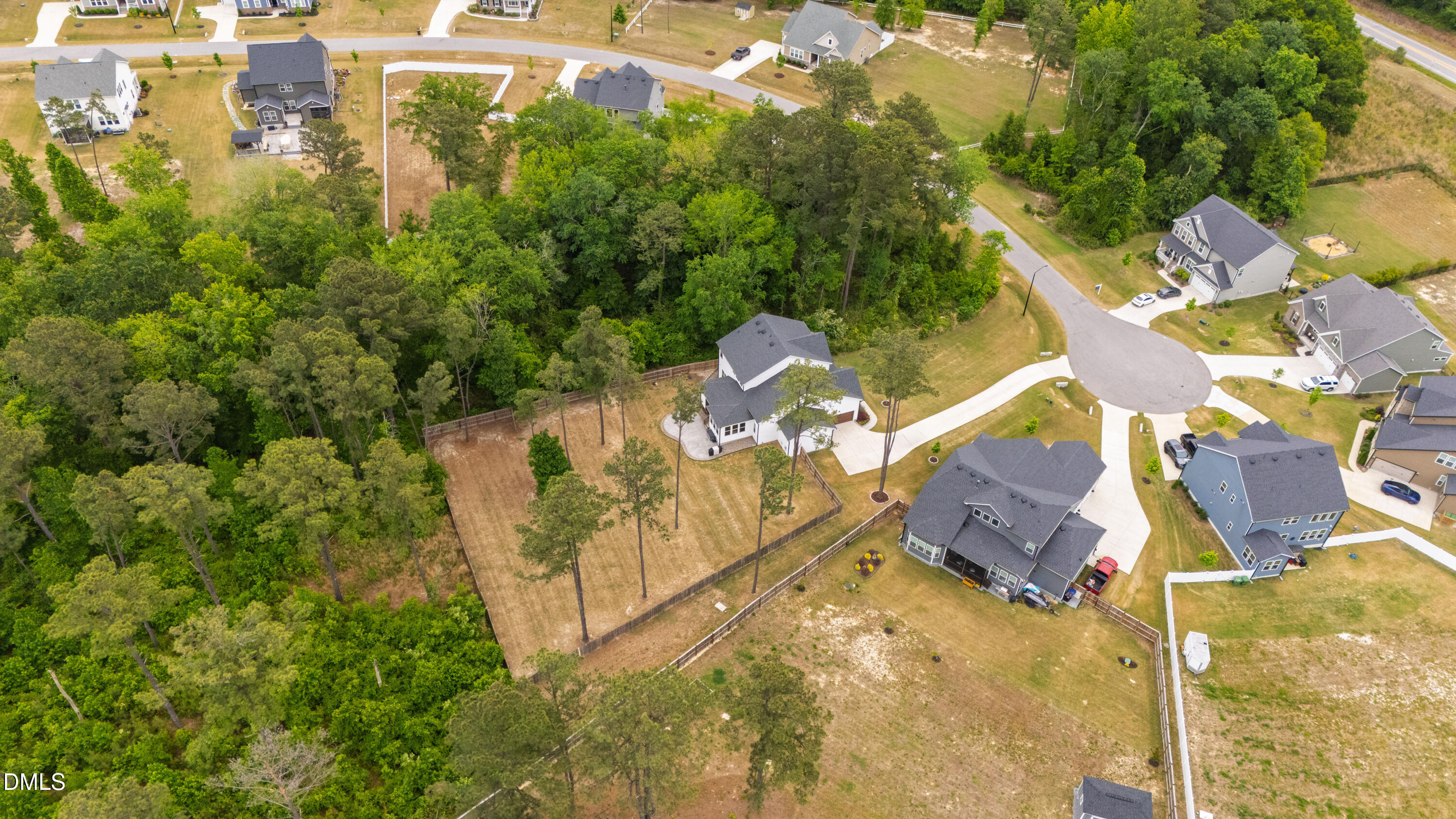 198 S Clearbrook Court
