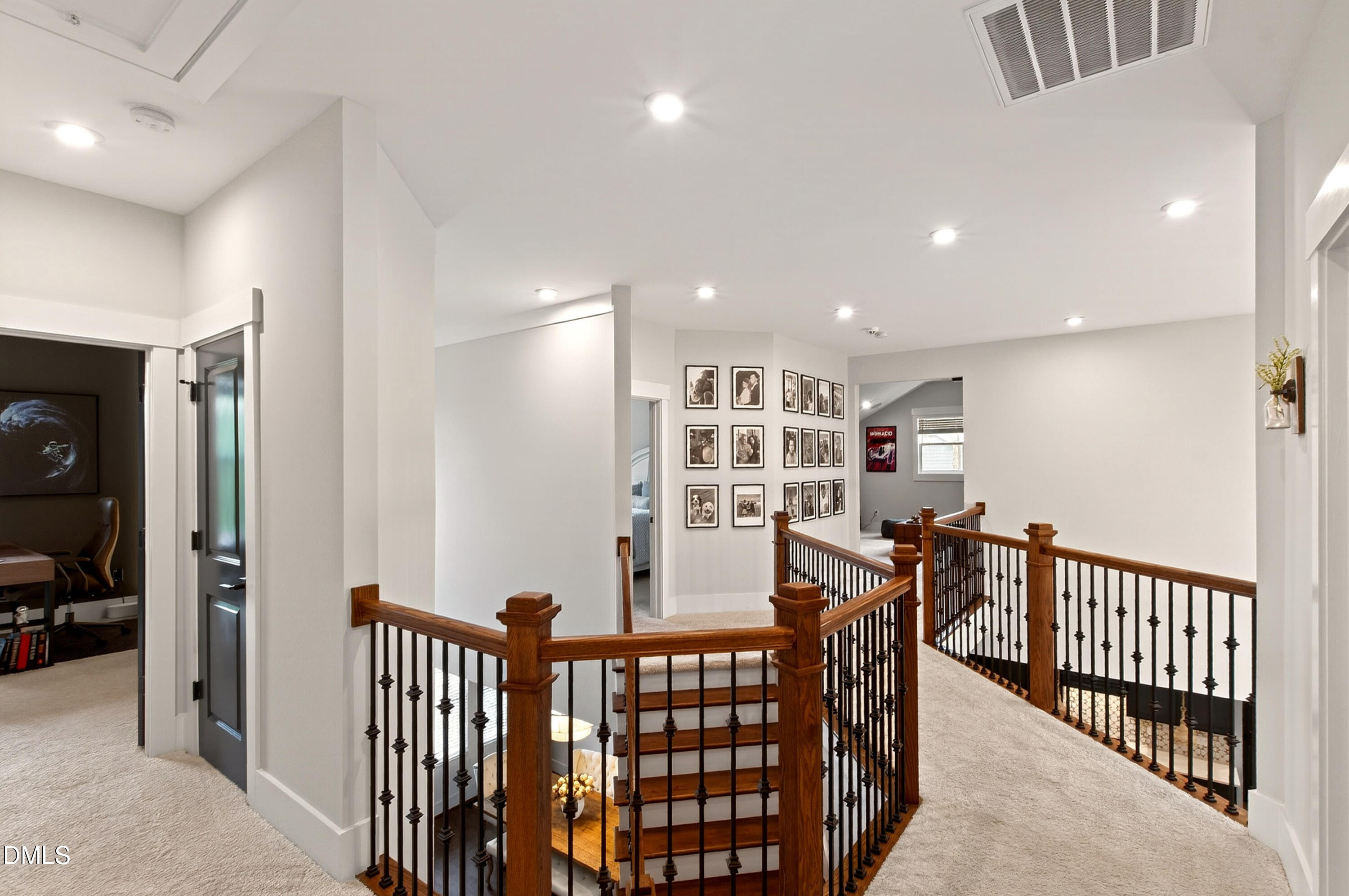 198 S Clearbrook Court