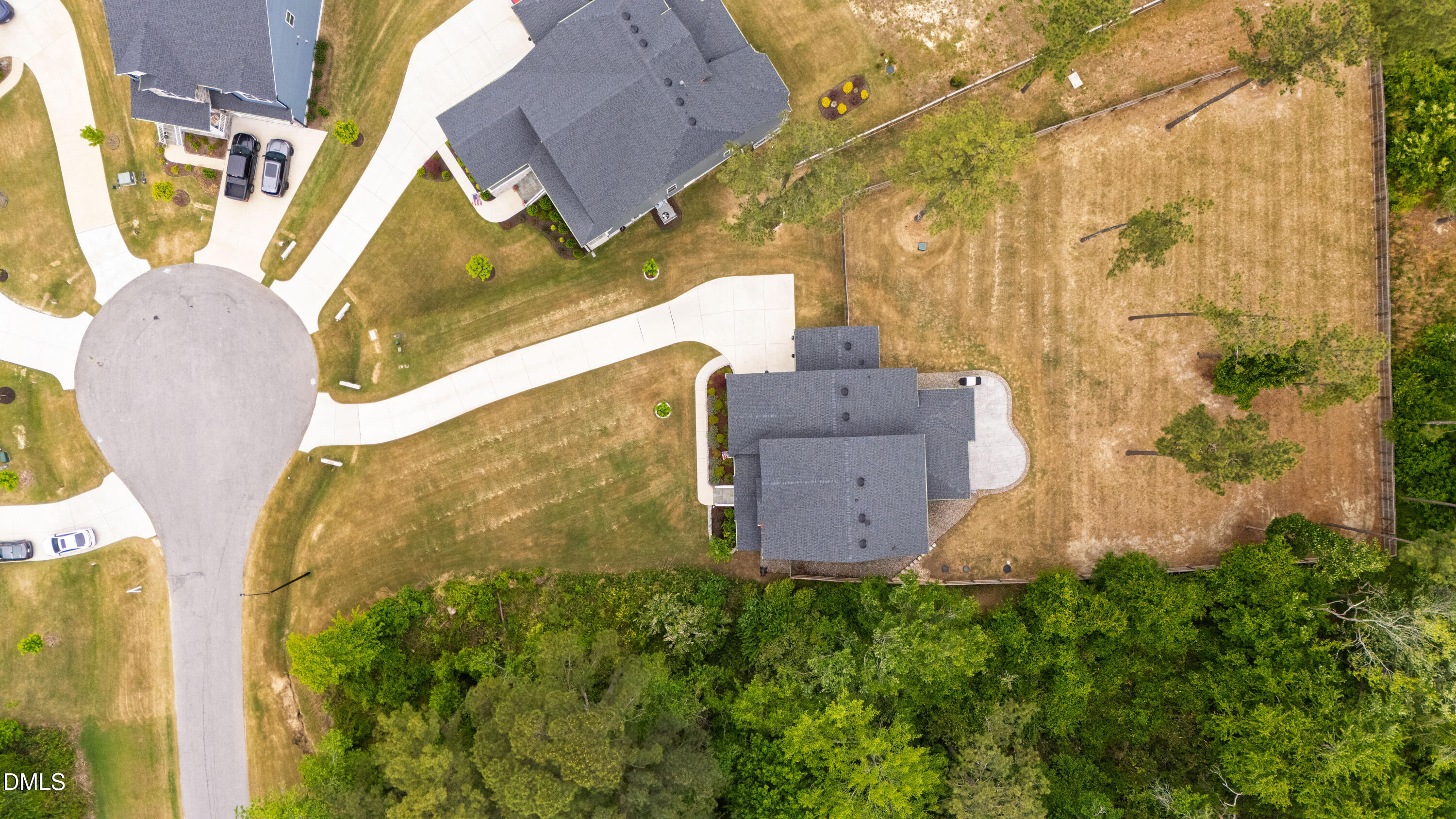 198 S Clearbrook Court