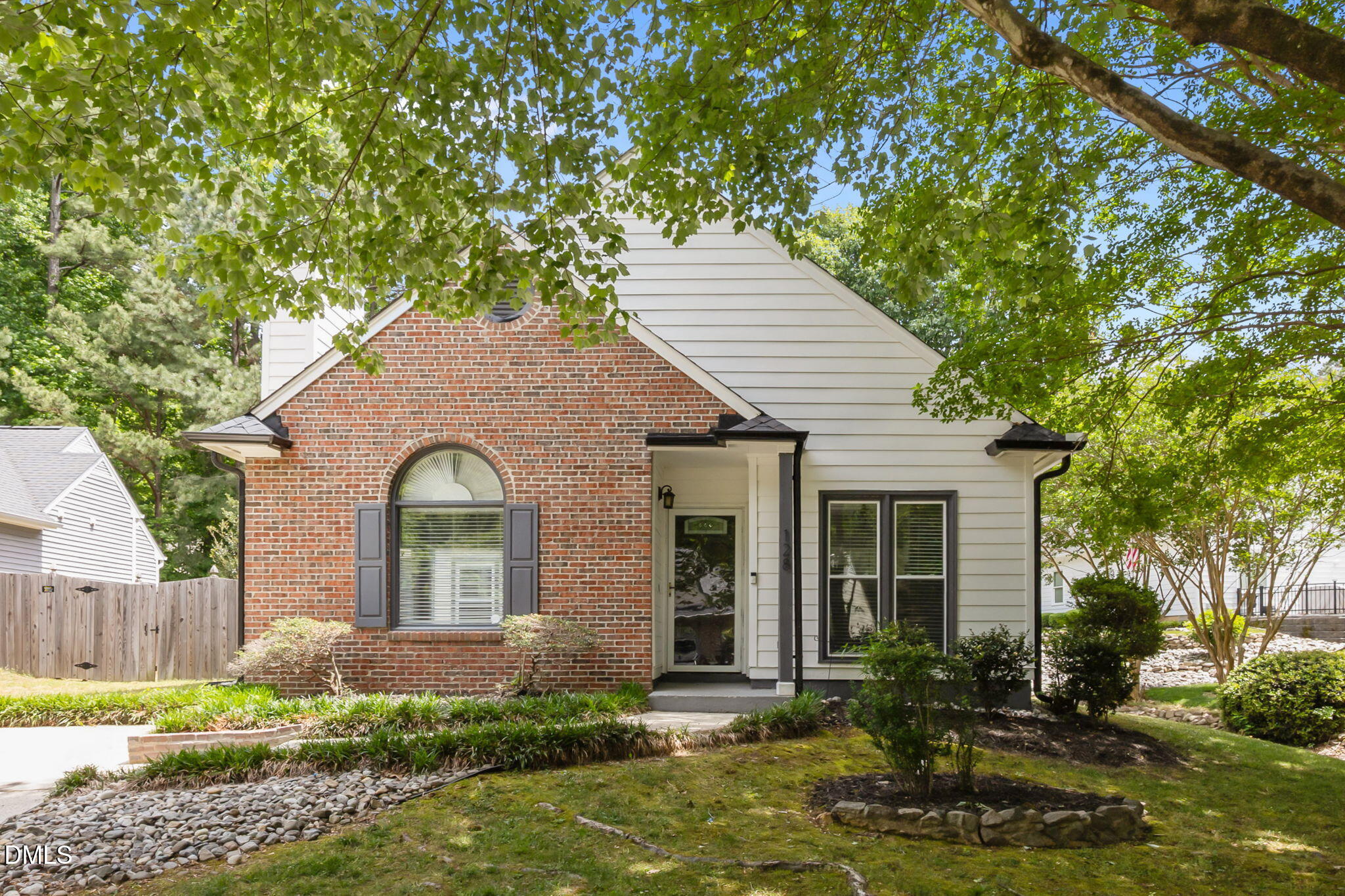 128 Sterlingdaire Drive