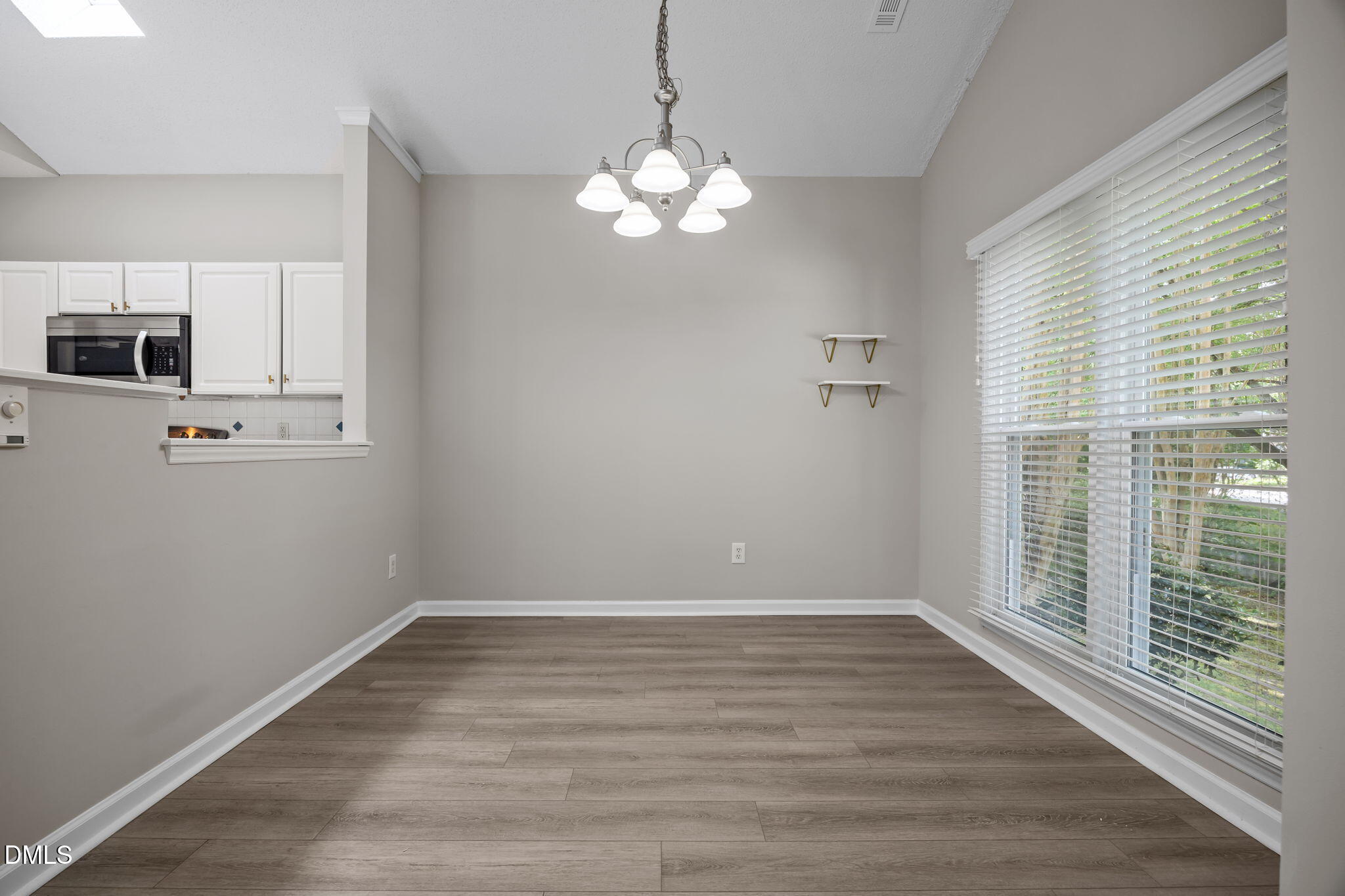 128 Sterlingdaire Drive