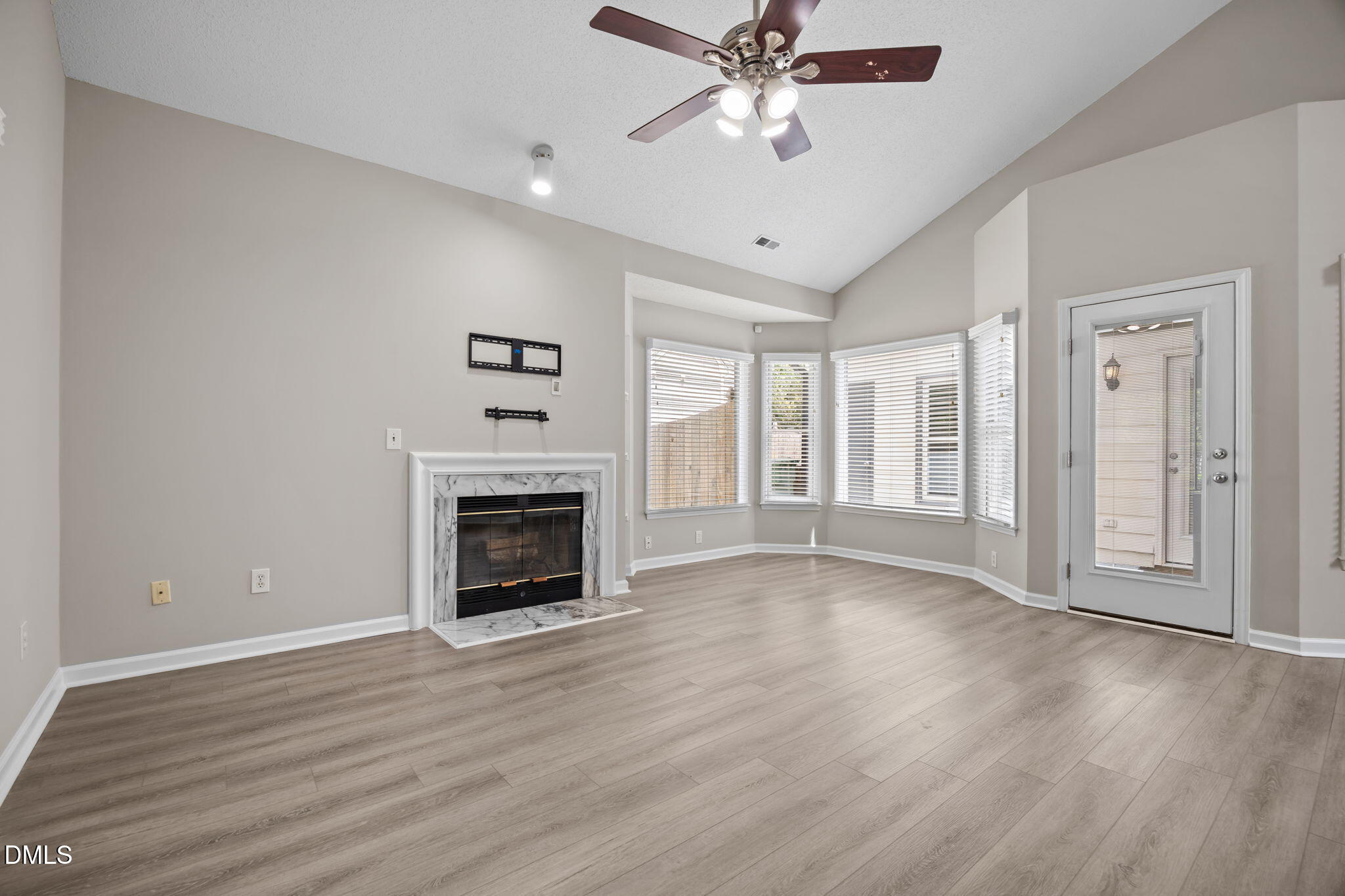 128 Sterlingdaire Drive