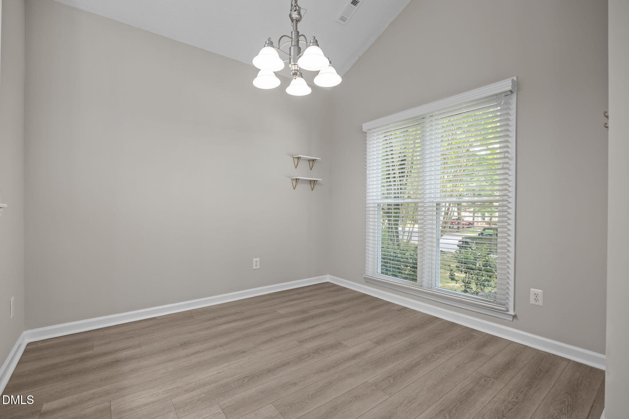 128 Sterlingdaire Drive