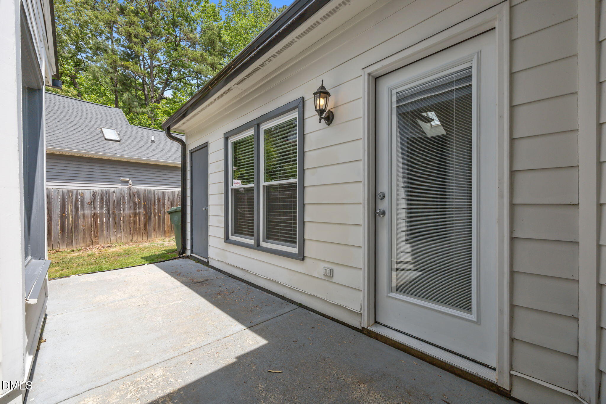 128 Sterlingdaire Drive