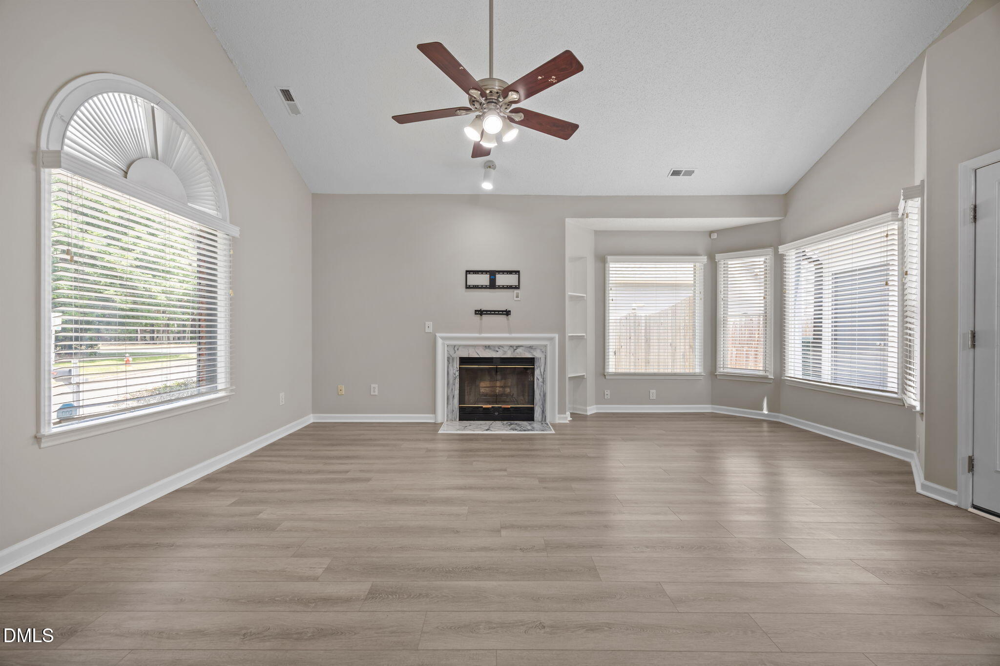 128 Sterlingdaire Drive