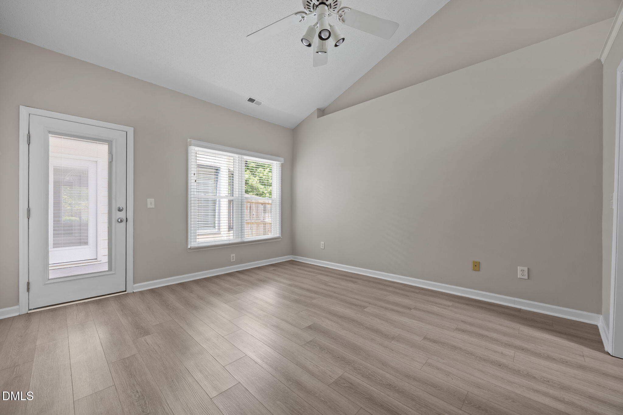 128 Sterlingdaire Drive