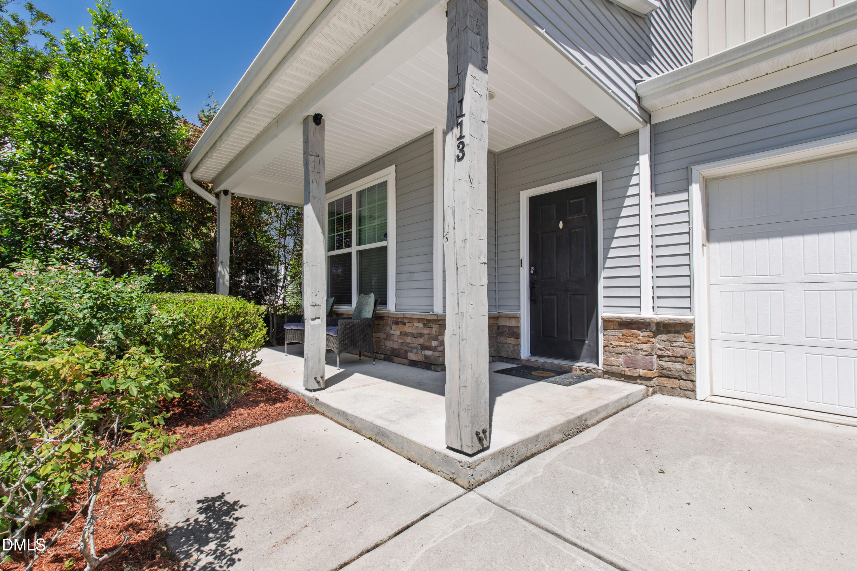 113 Lyonshall Street