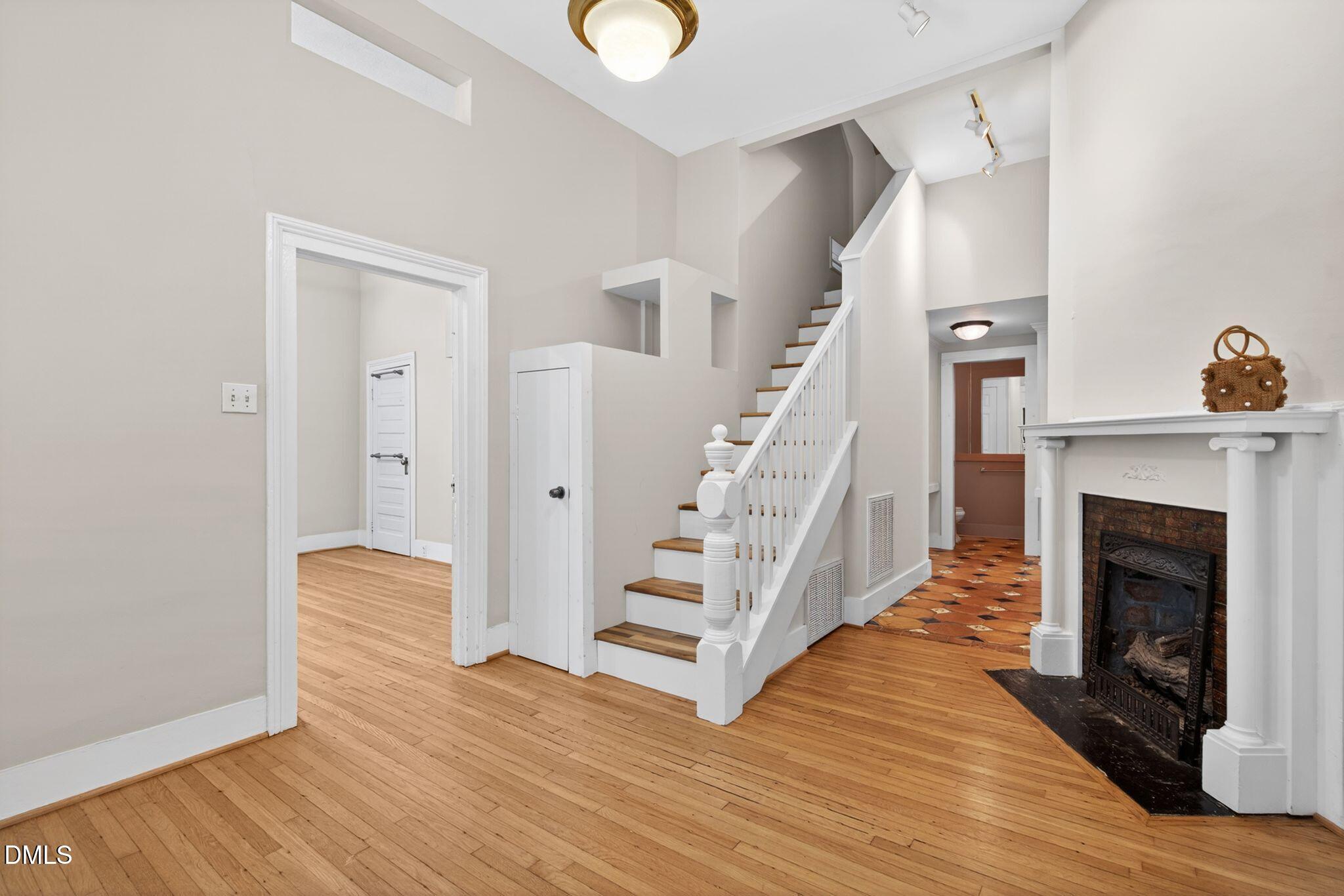 502 Devereux Street