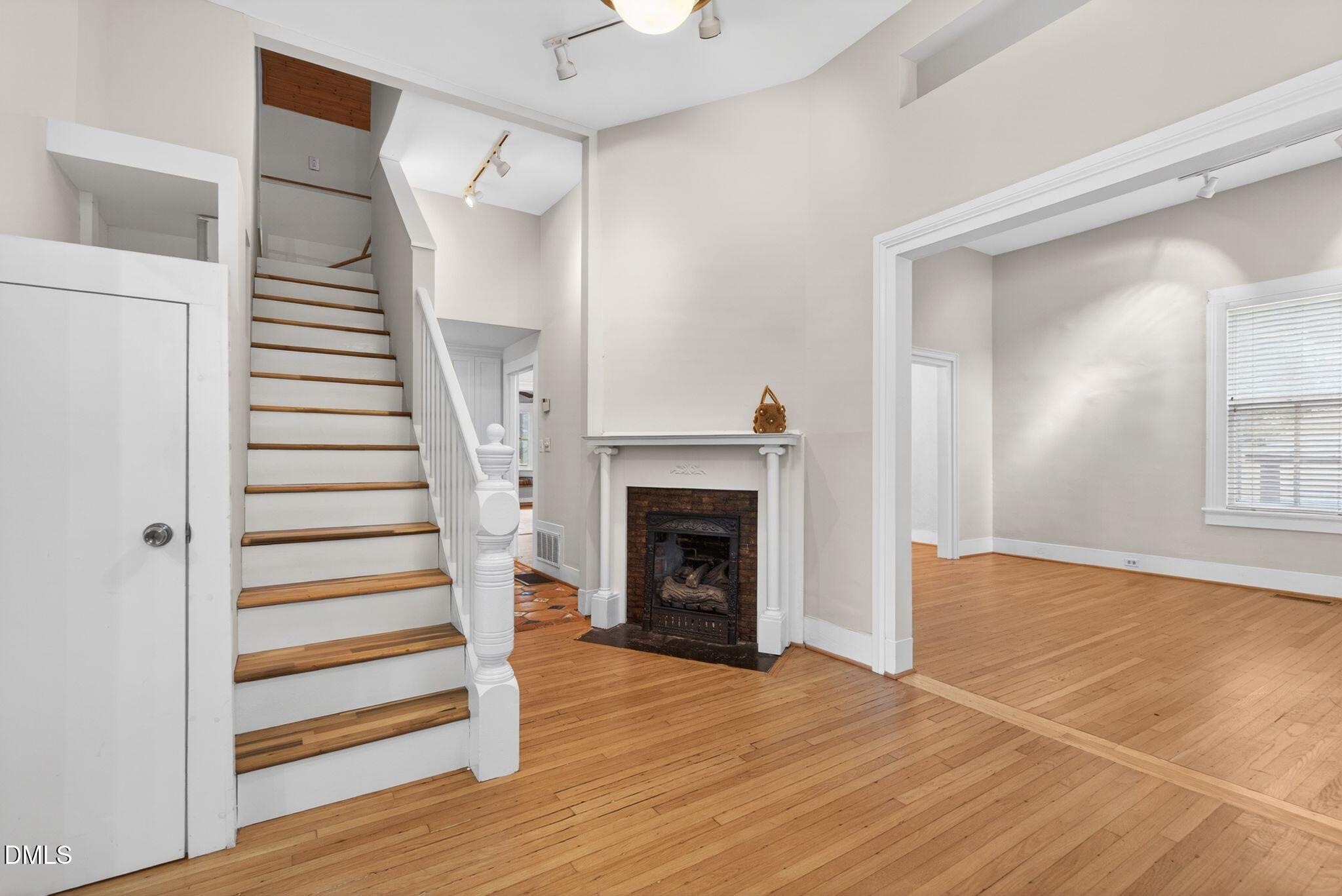 502 Devereux Street