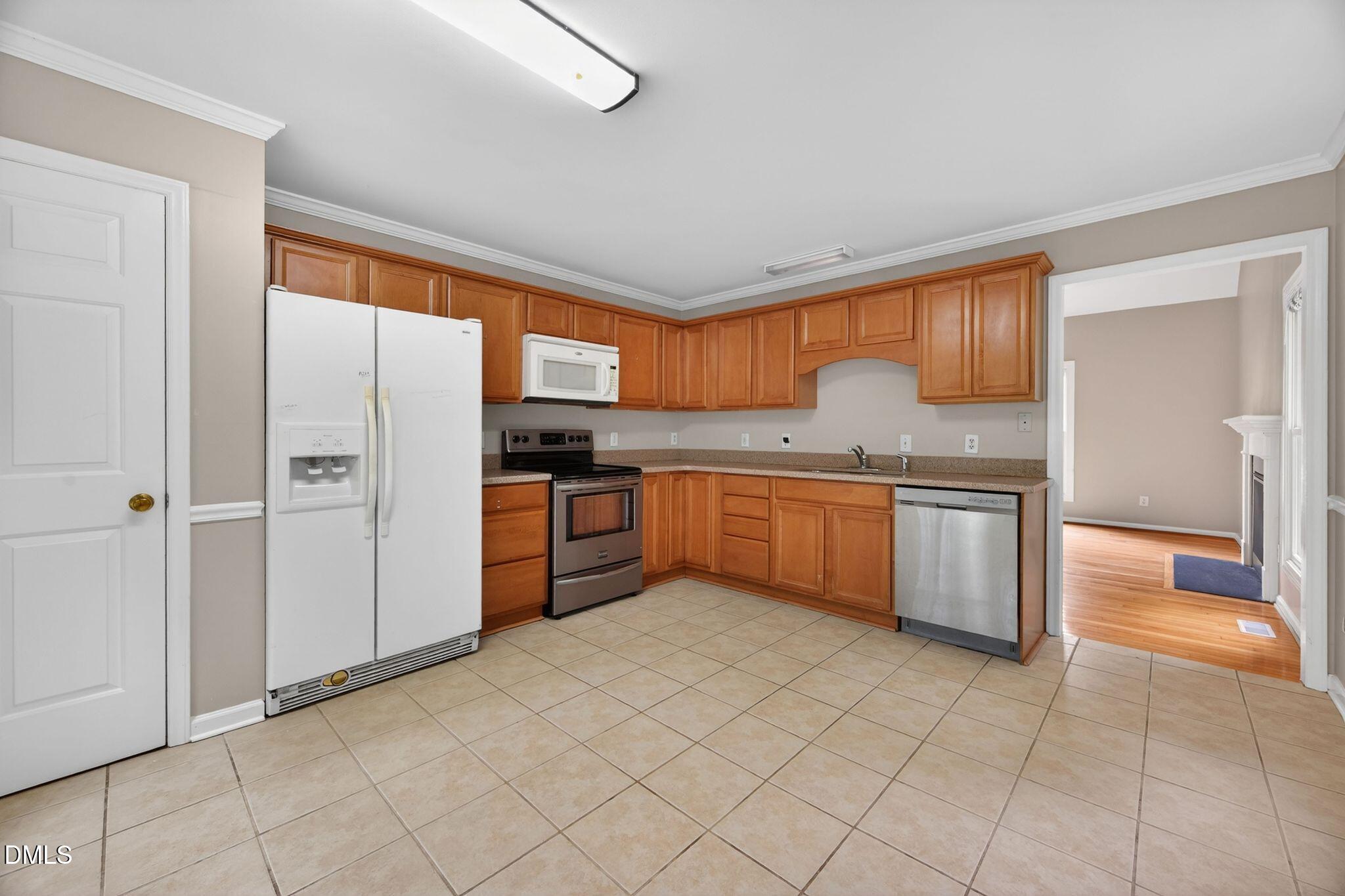 106 Barcelona Court