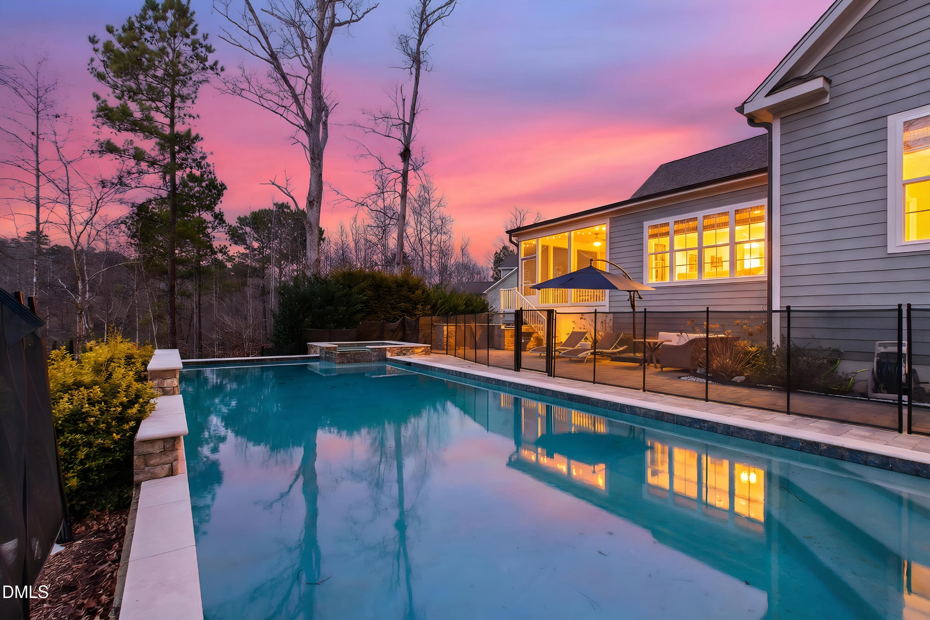 317 Sunset Glade Circle
