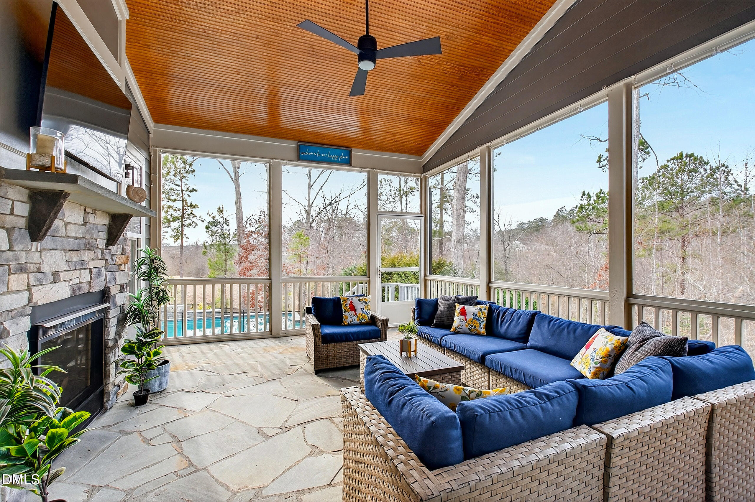317 Sunset Glade Circle