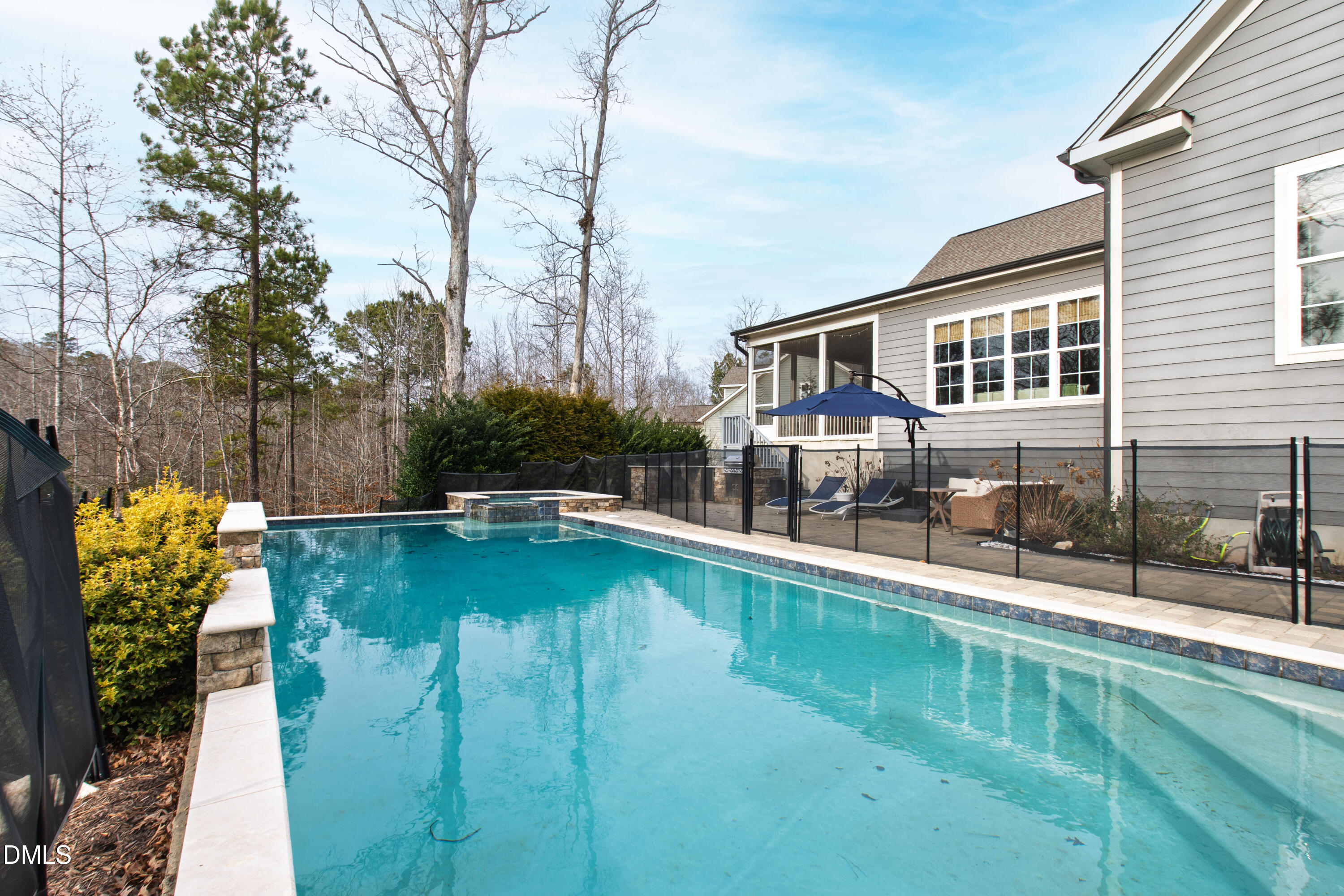 317 Sunset Glade Circle