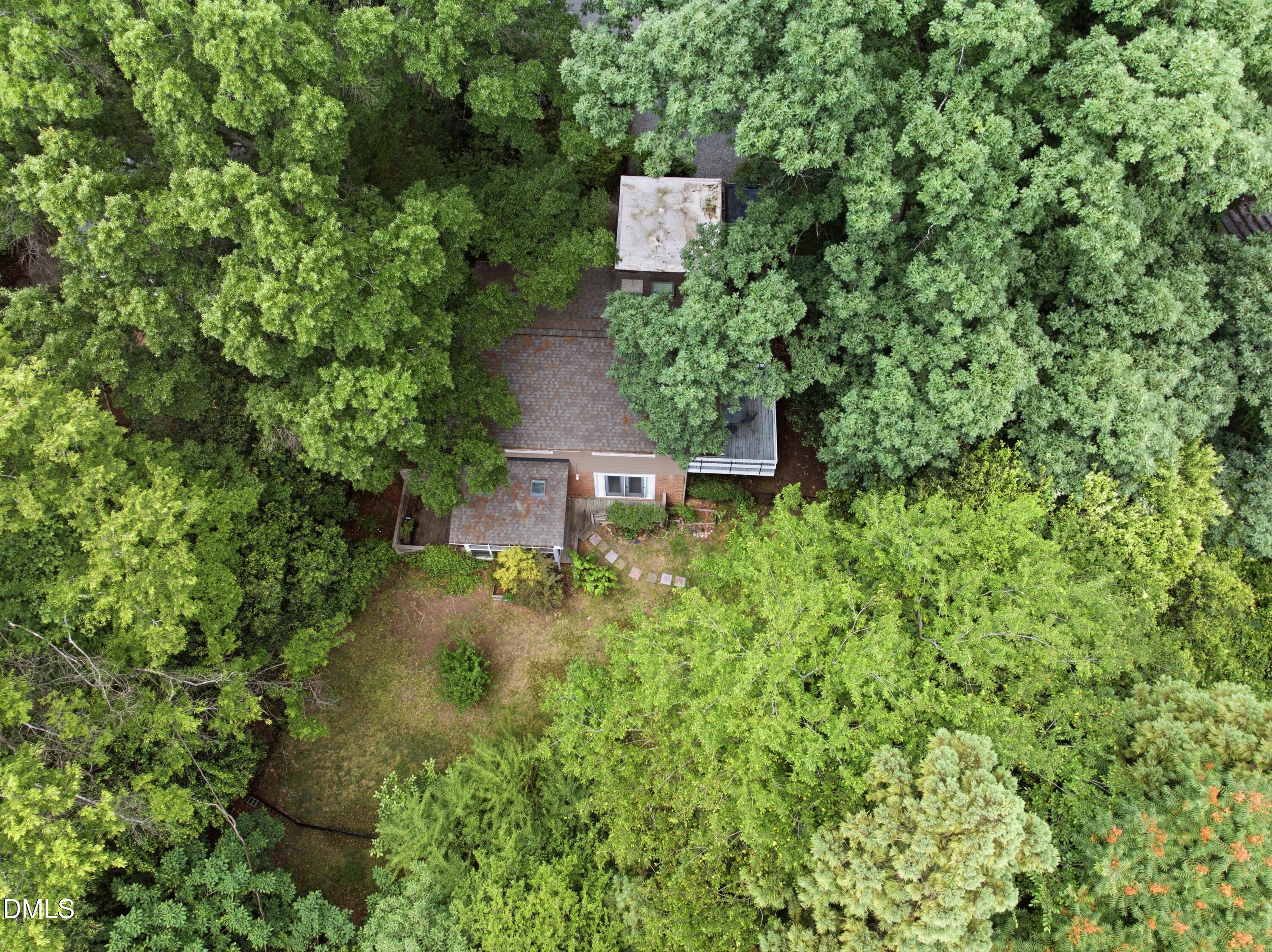 16 Davie Circle