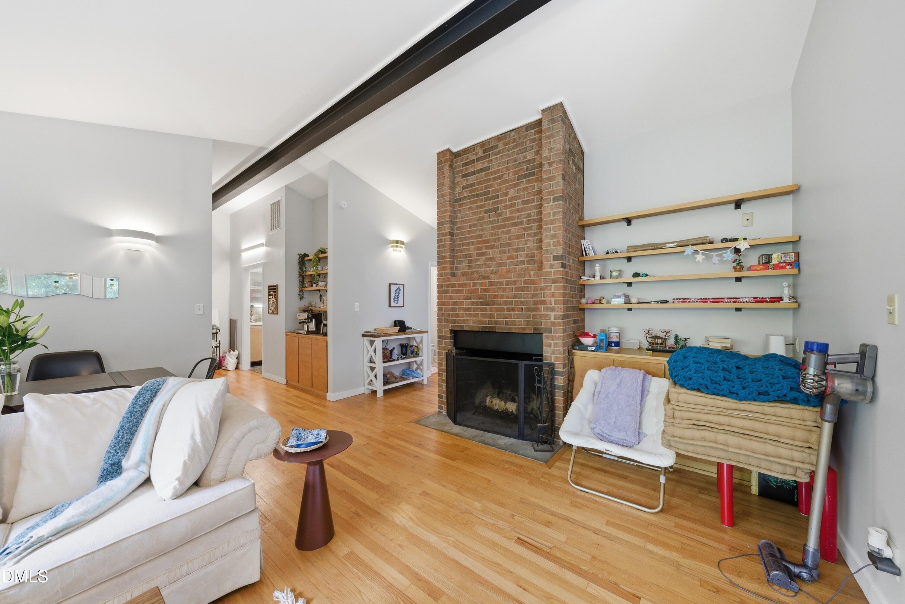 16 Davie Circle