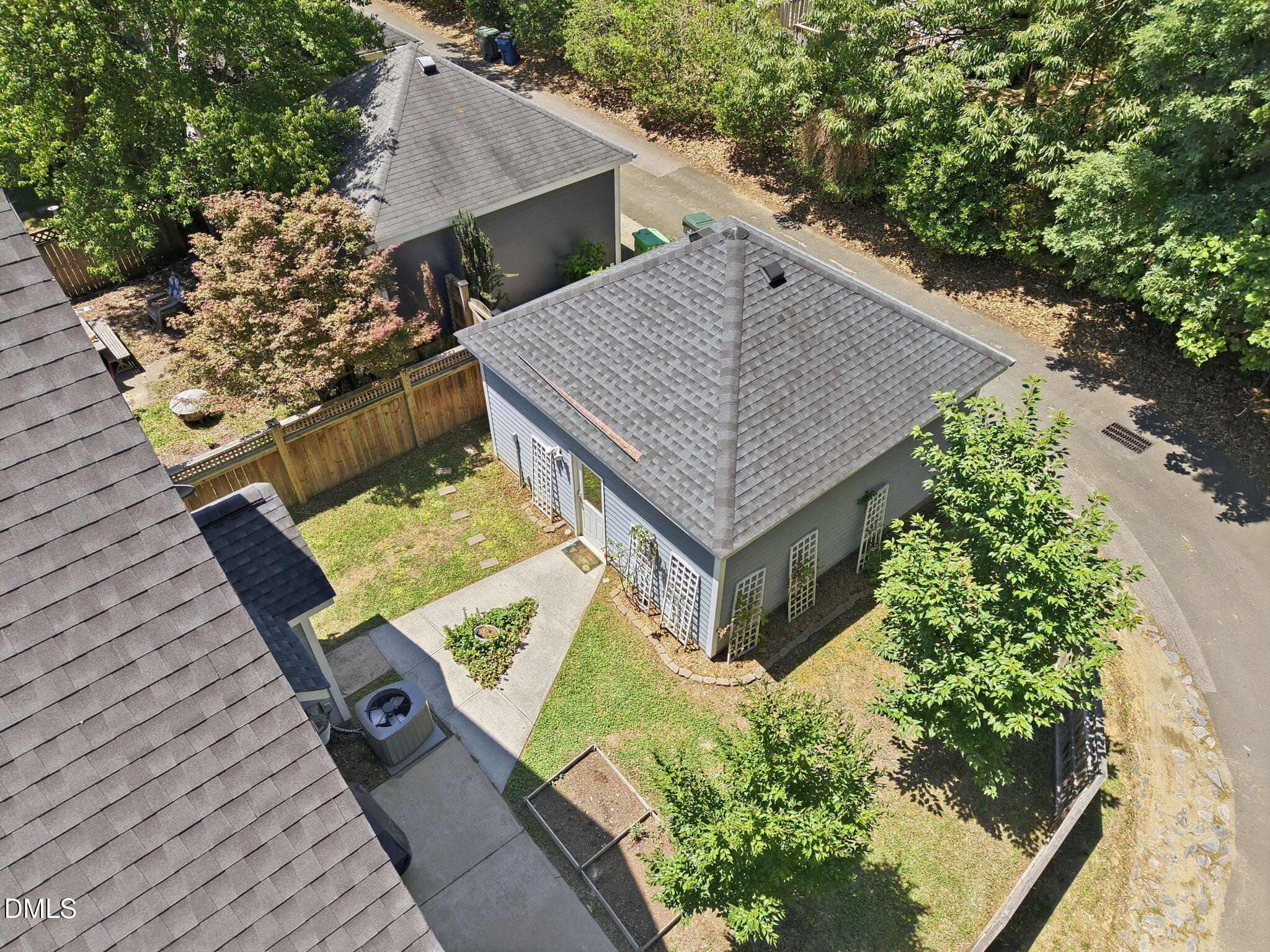 11021 Connally Lane