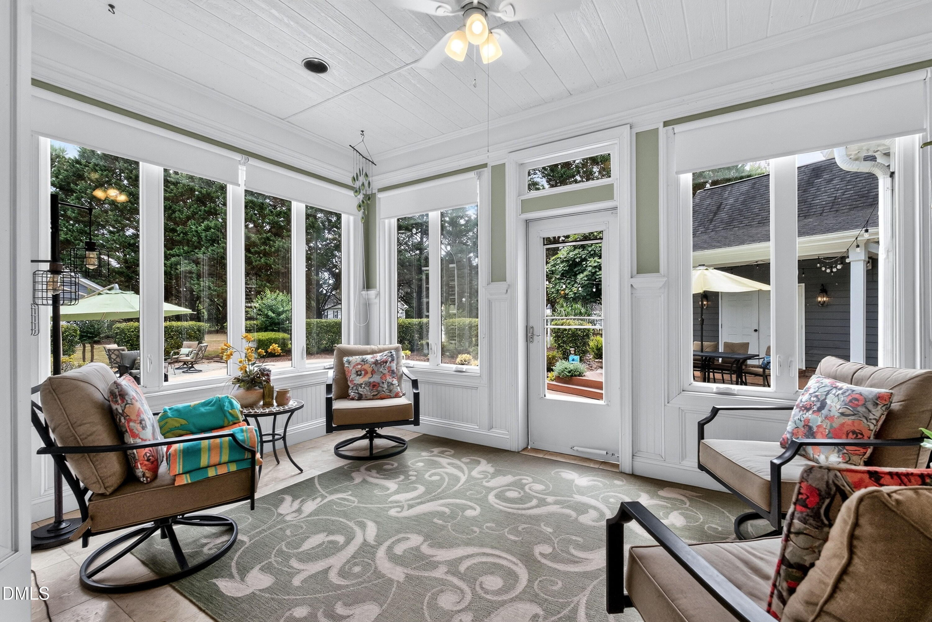 7101 Evelyn Circle