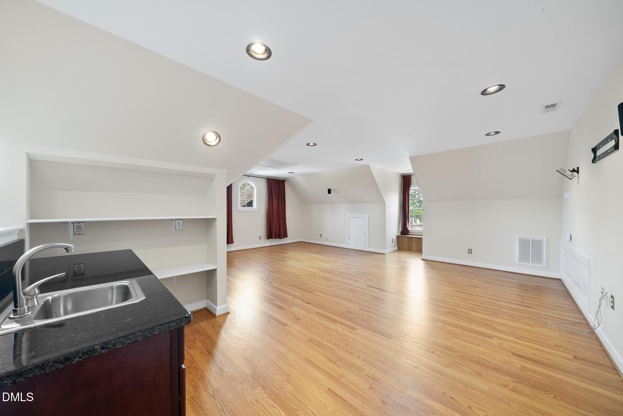 2912 Oak Bridge Drive