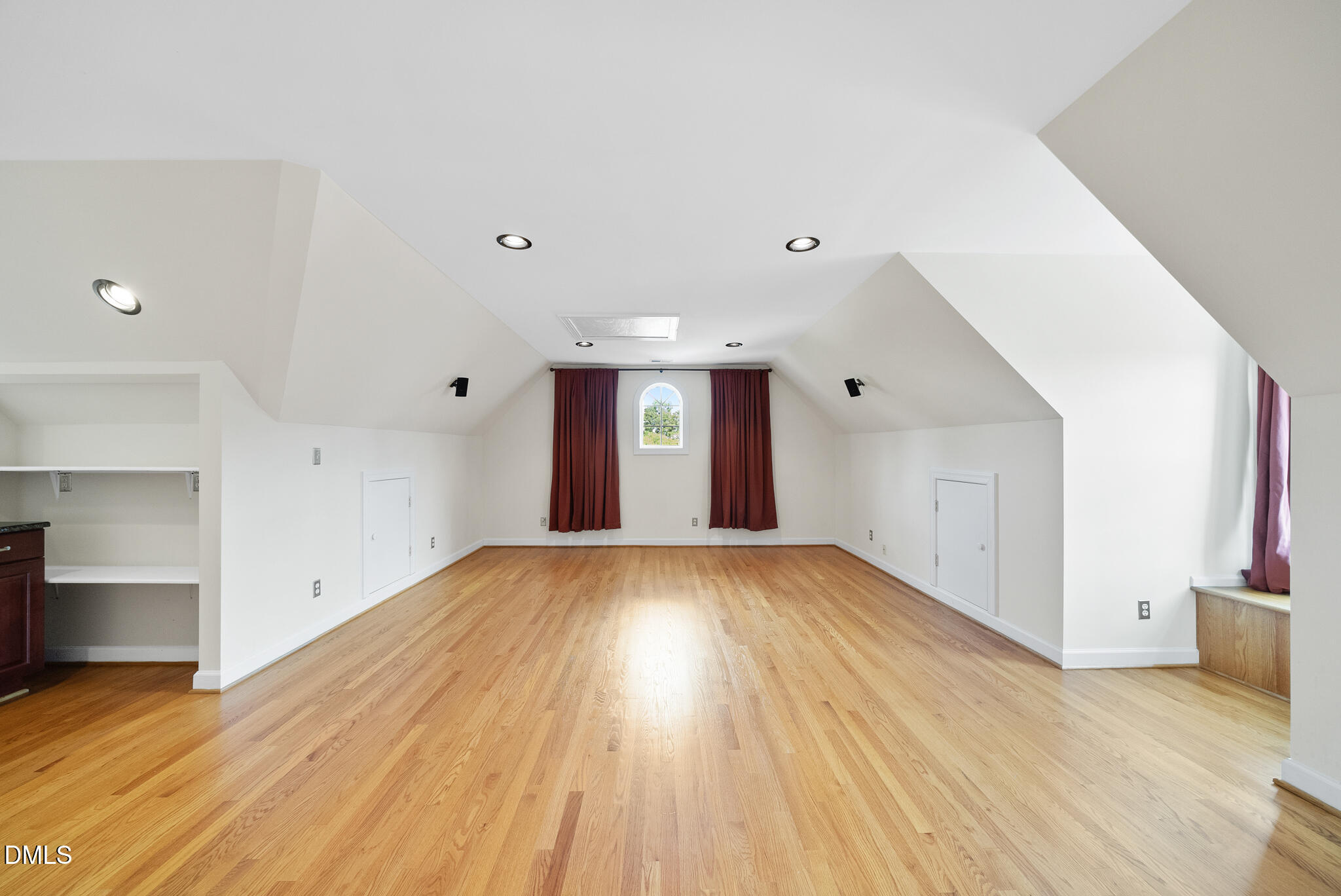 2912 Oak Bridge Drive