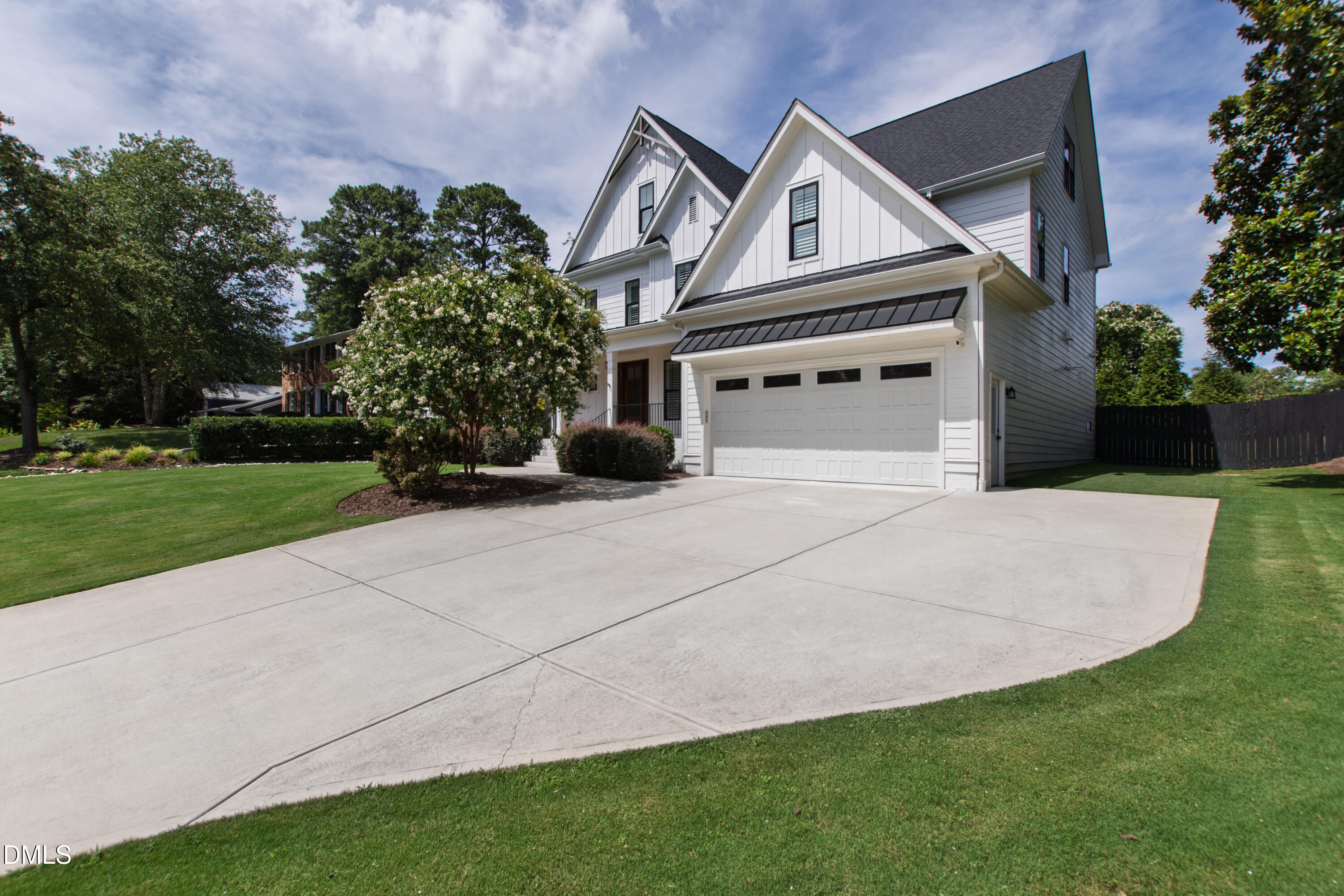 5021 Sandlewood Drive