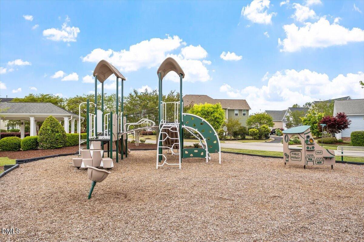 1616 Lakestone Village Lane