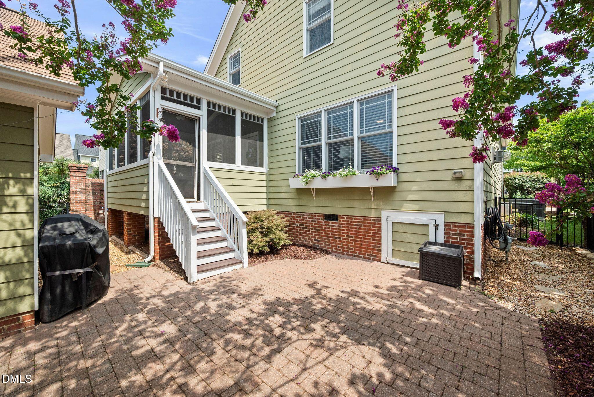 1616 Lakestone Village Lane
