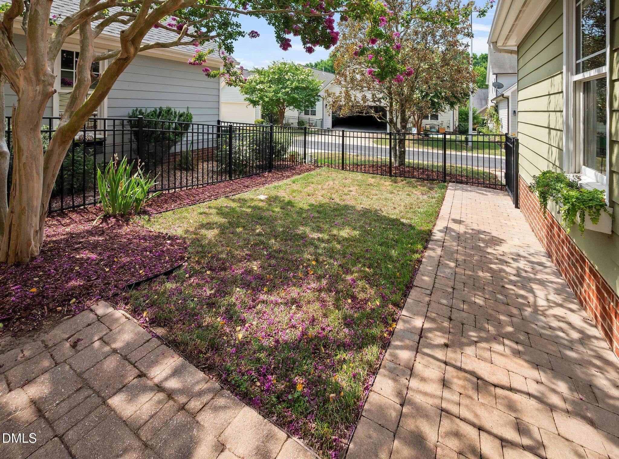 1616 Lakestone Village Lane