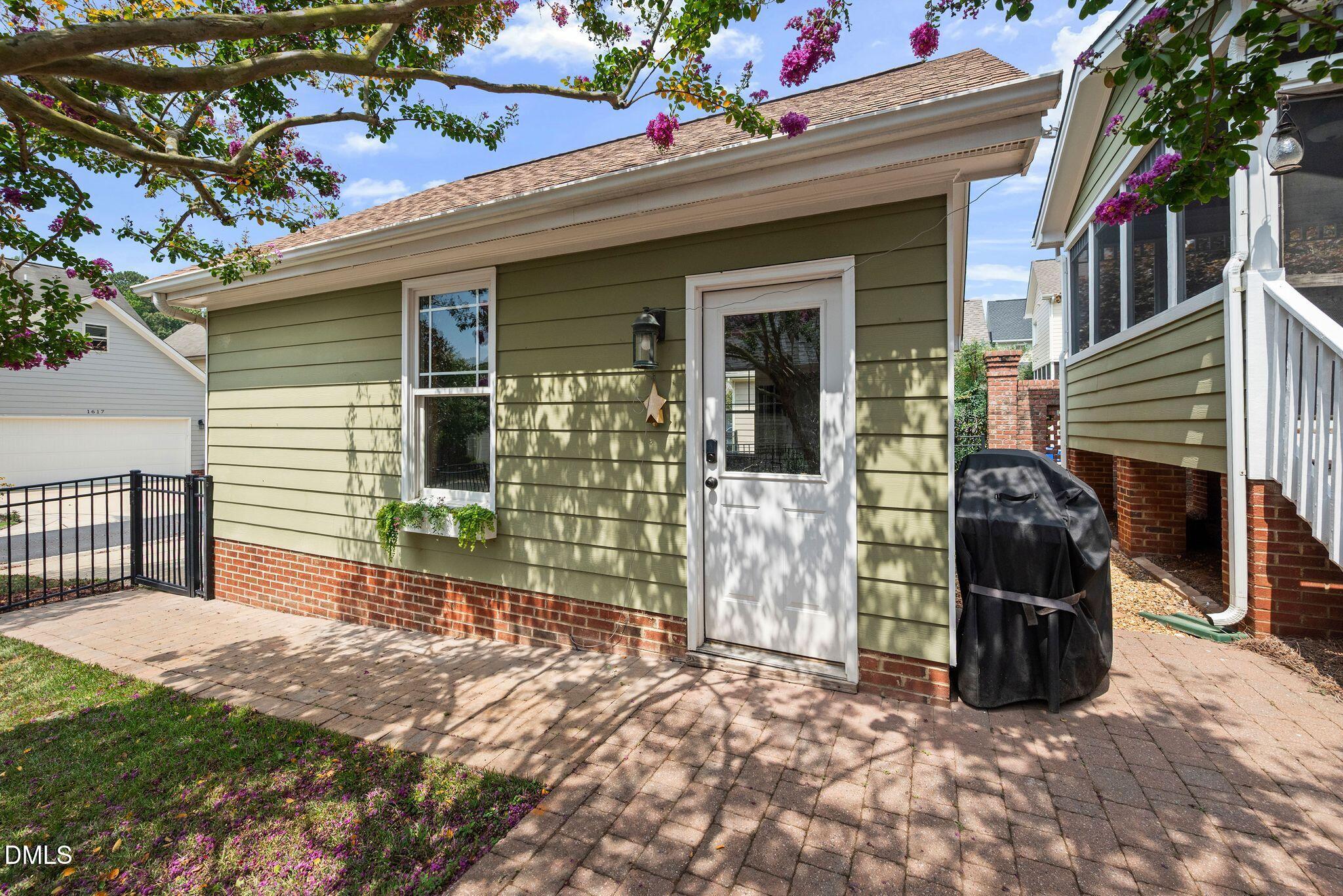 1616 Lakestone Village Lane