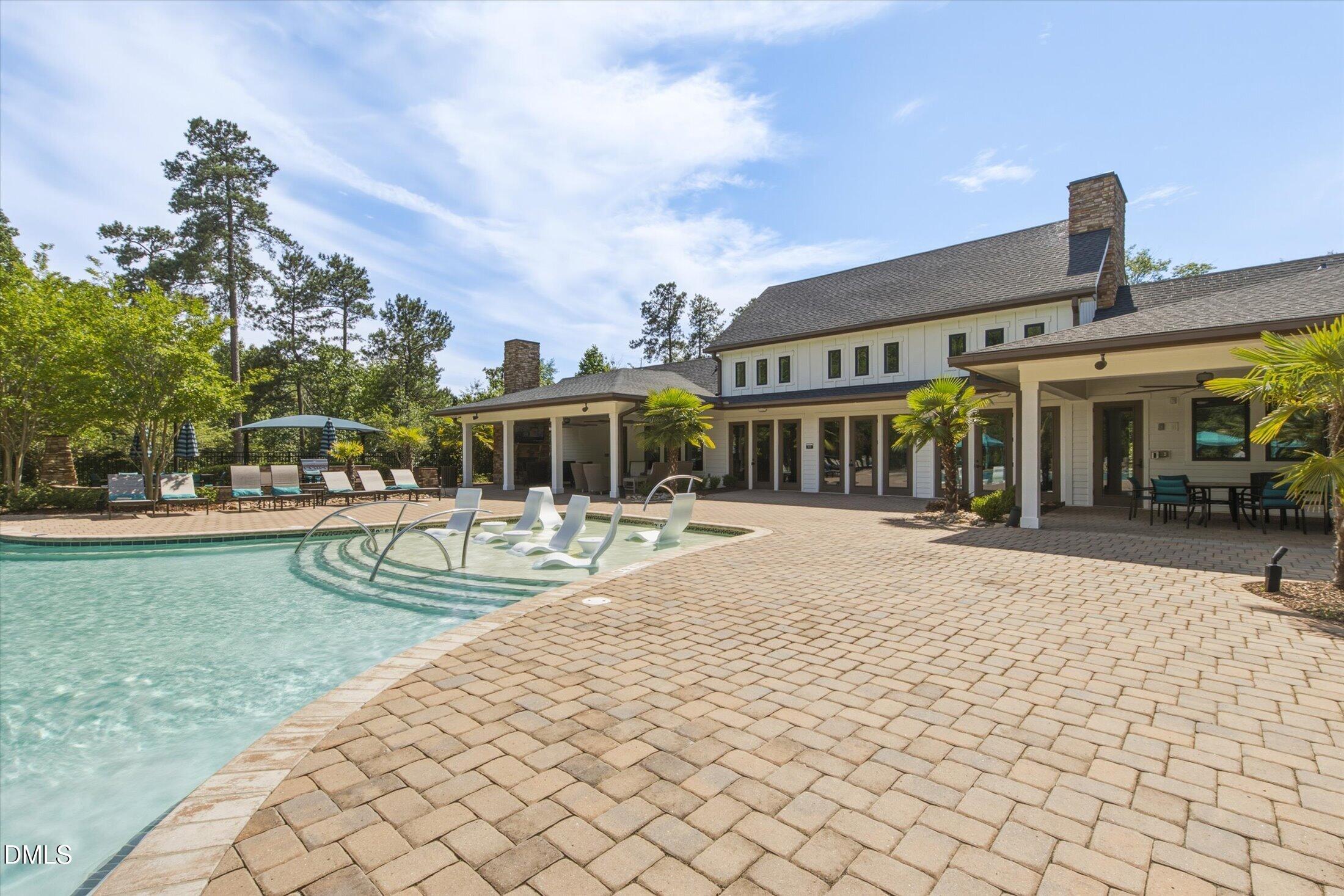 559 Middleton Place