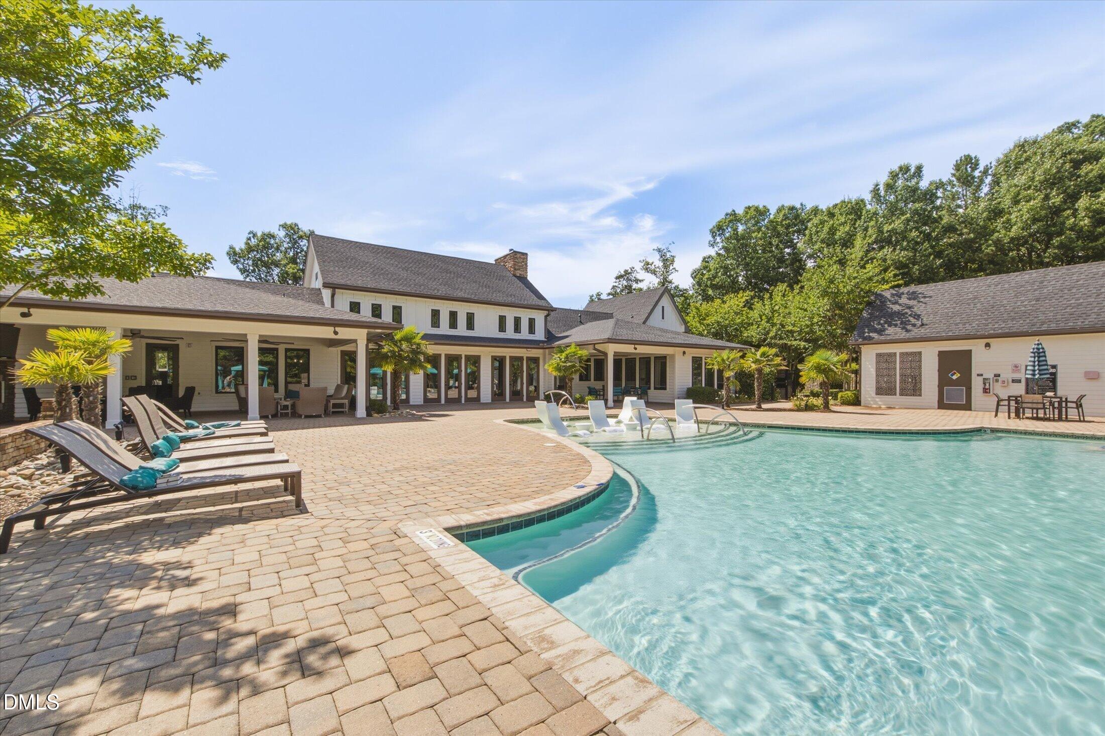 559 Middleton Place