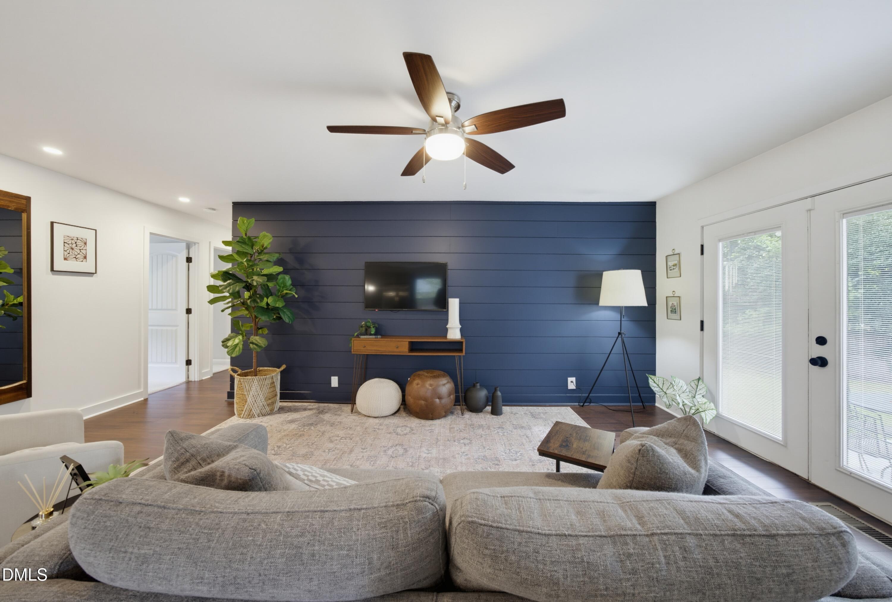 3120 Glenridge Drive