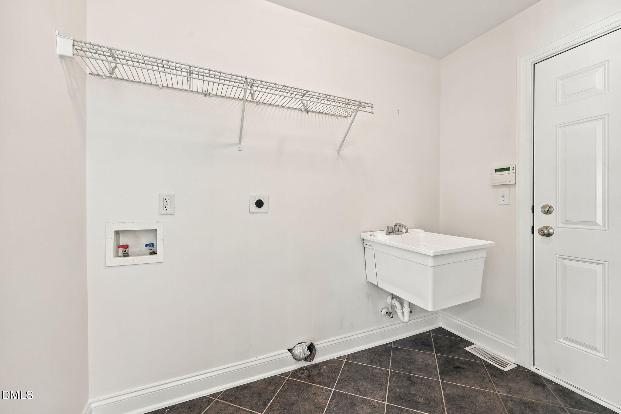 8 Eastcrest Court