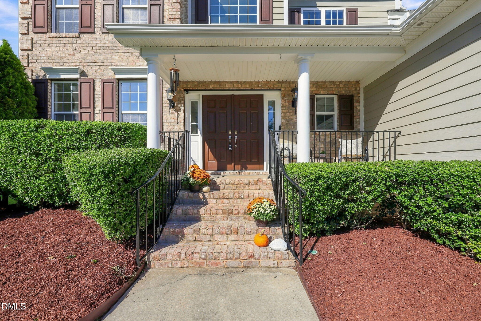 8 Eastcrest Court