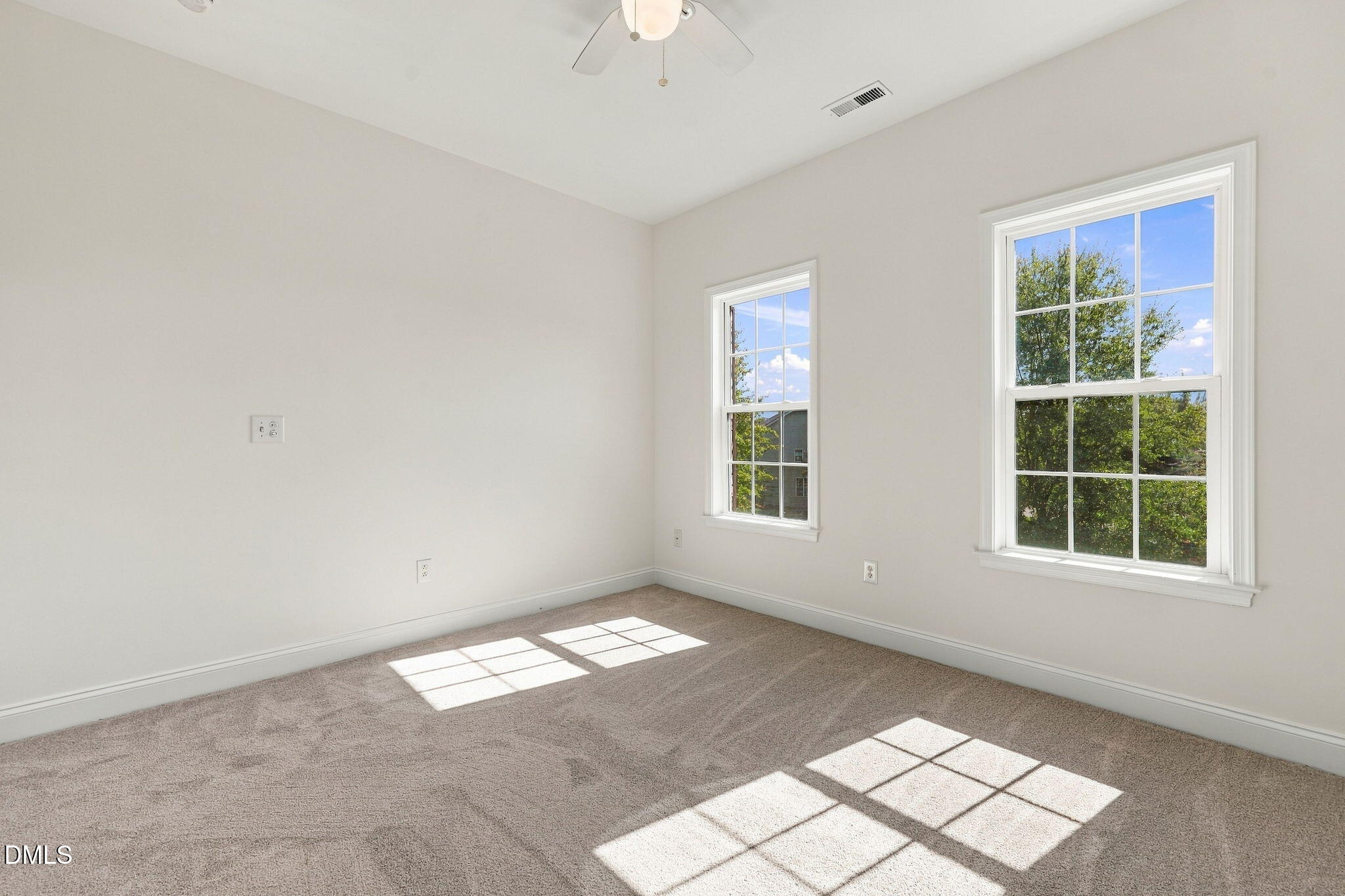 8 Eastcrest Court