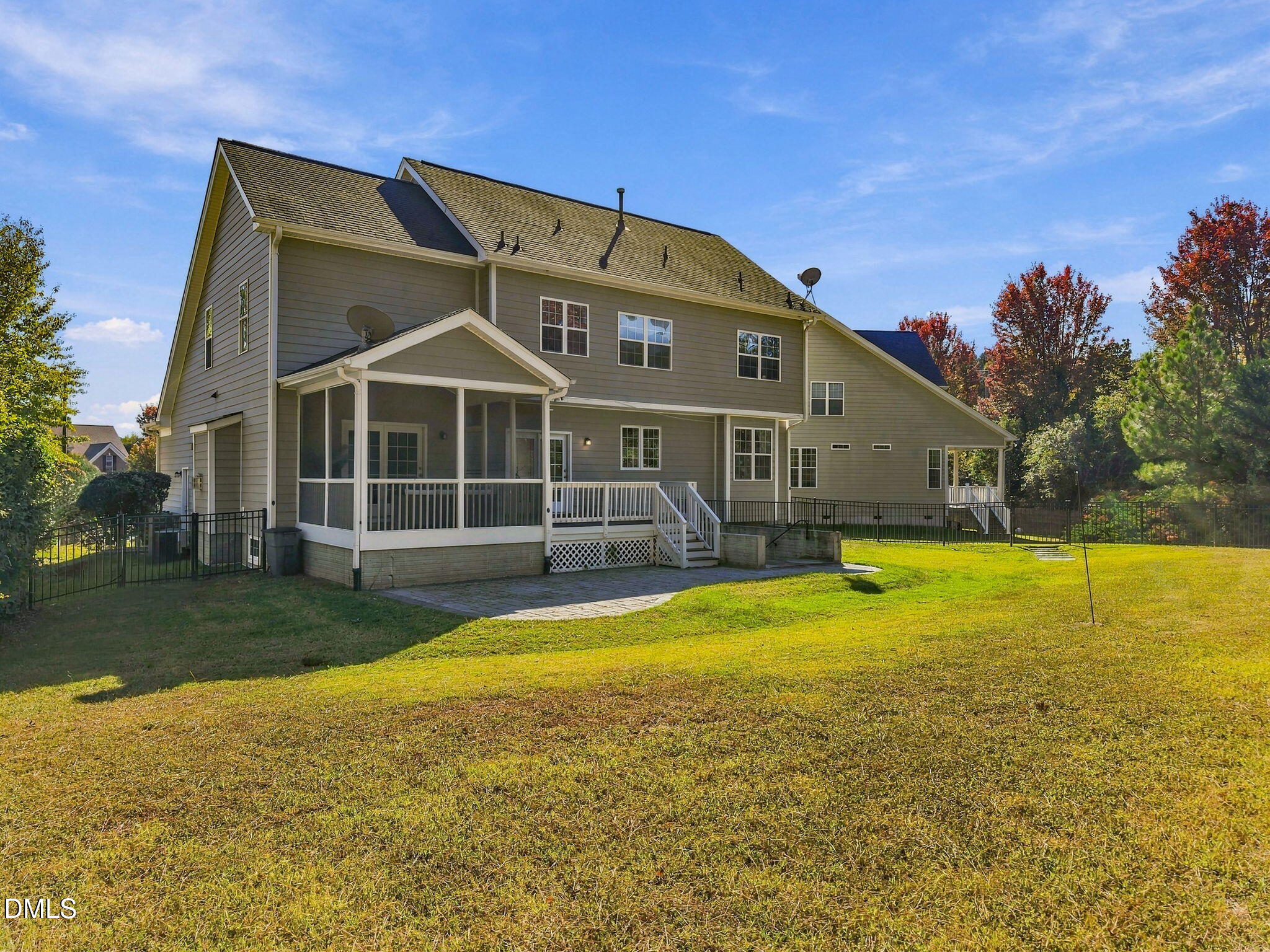 8 Eastcrest Court