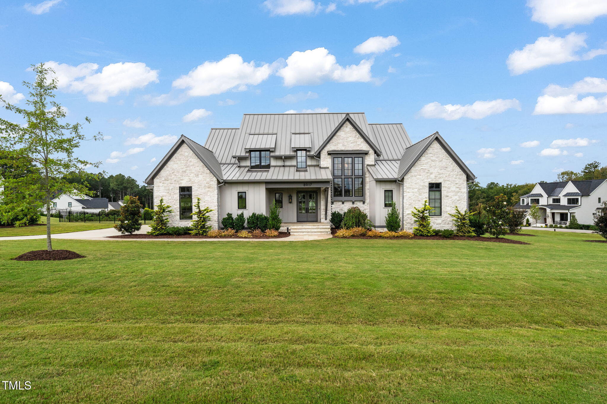 8917 Grand Highland Way