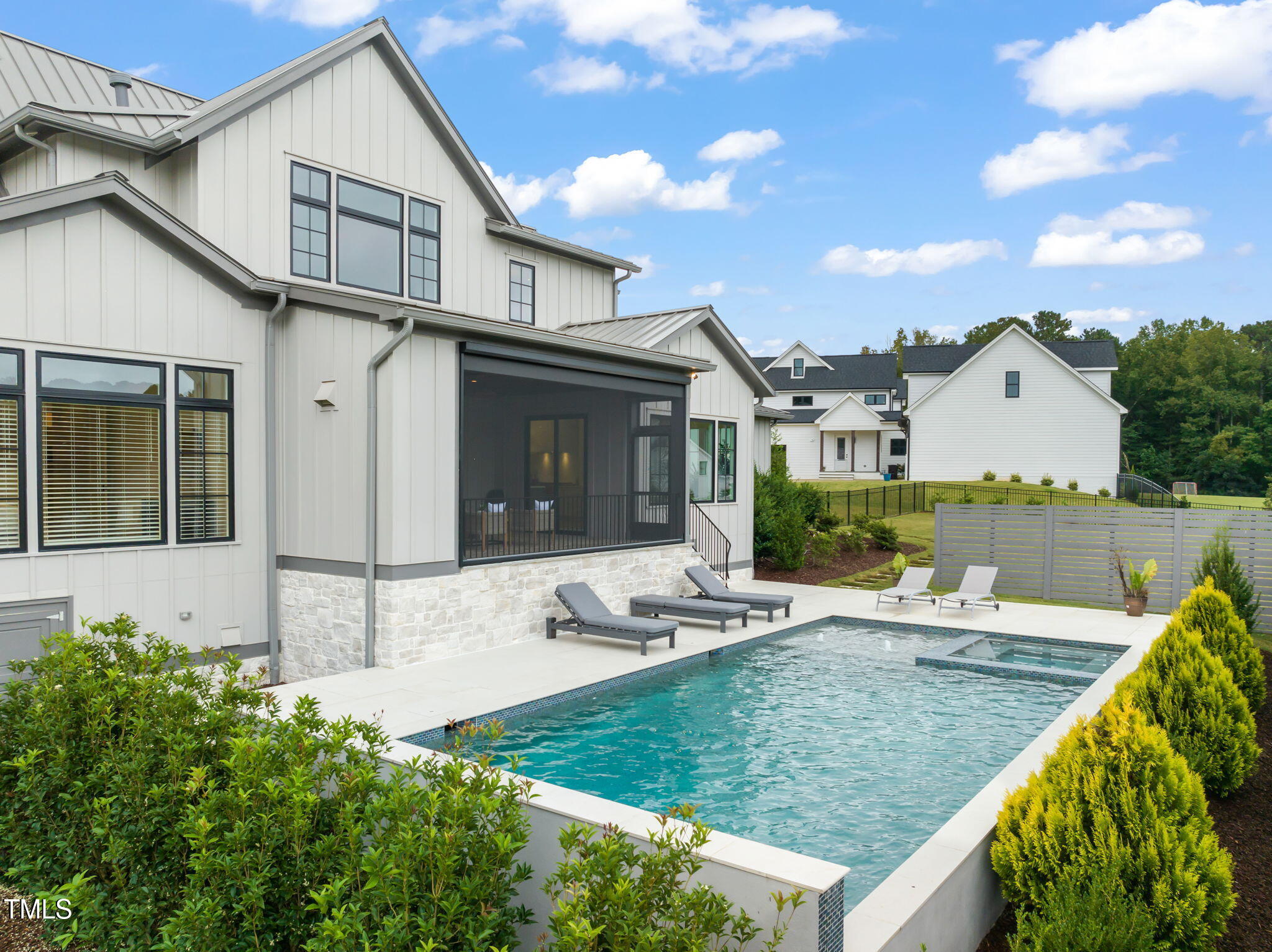 8917 Grand Highland Way