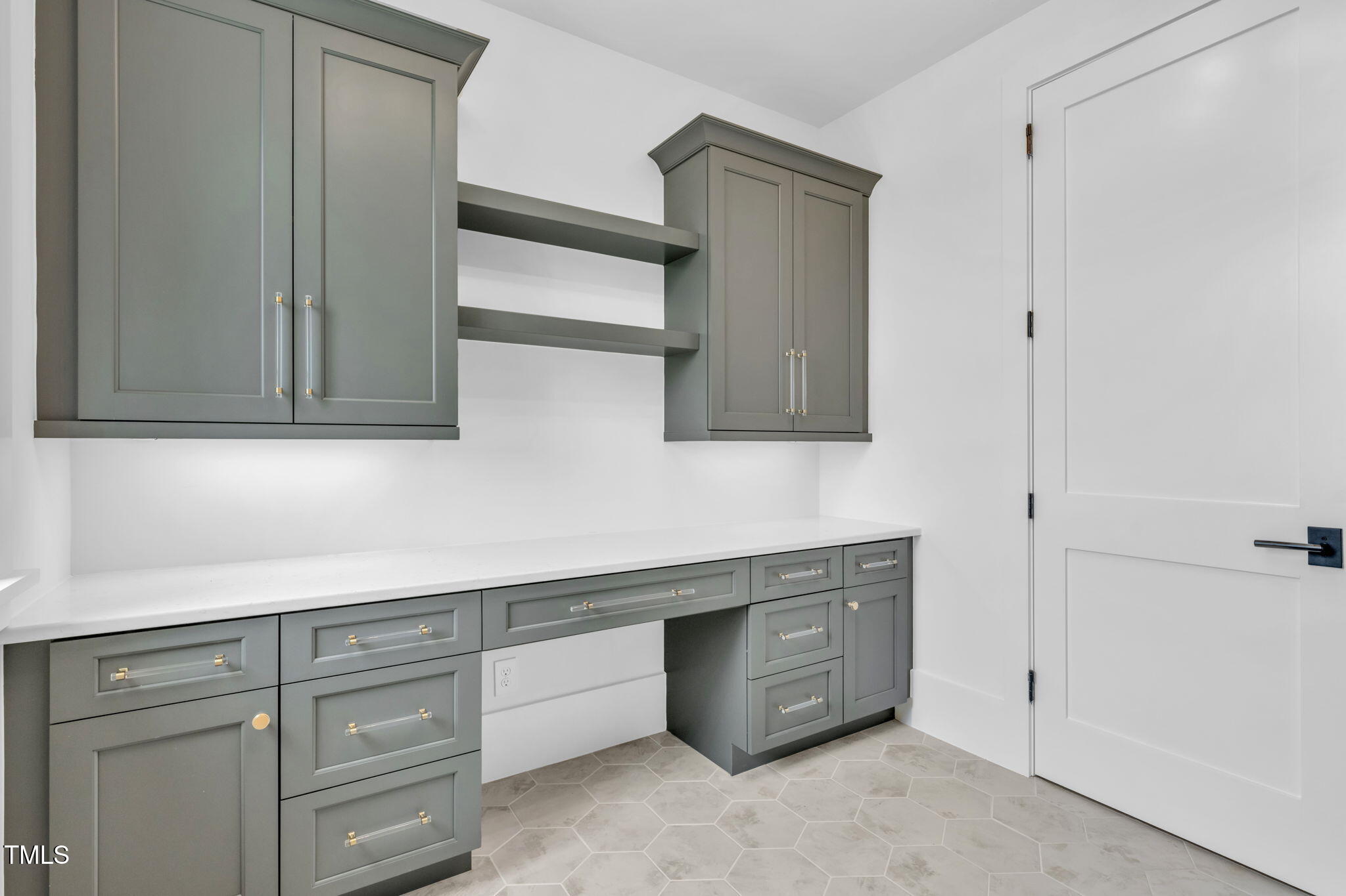 8917 Grand Highland Way