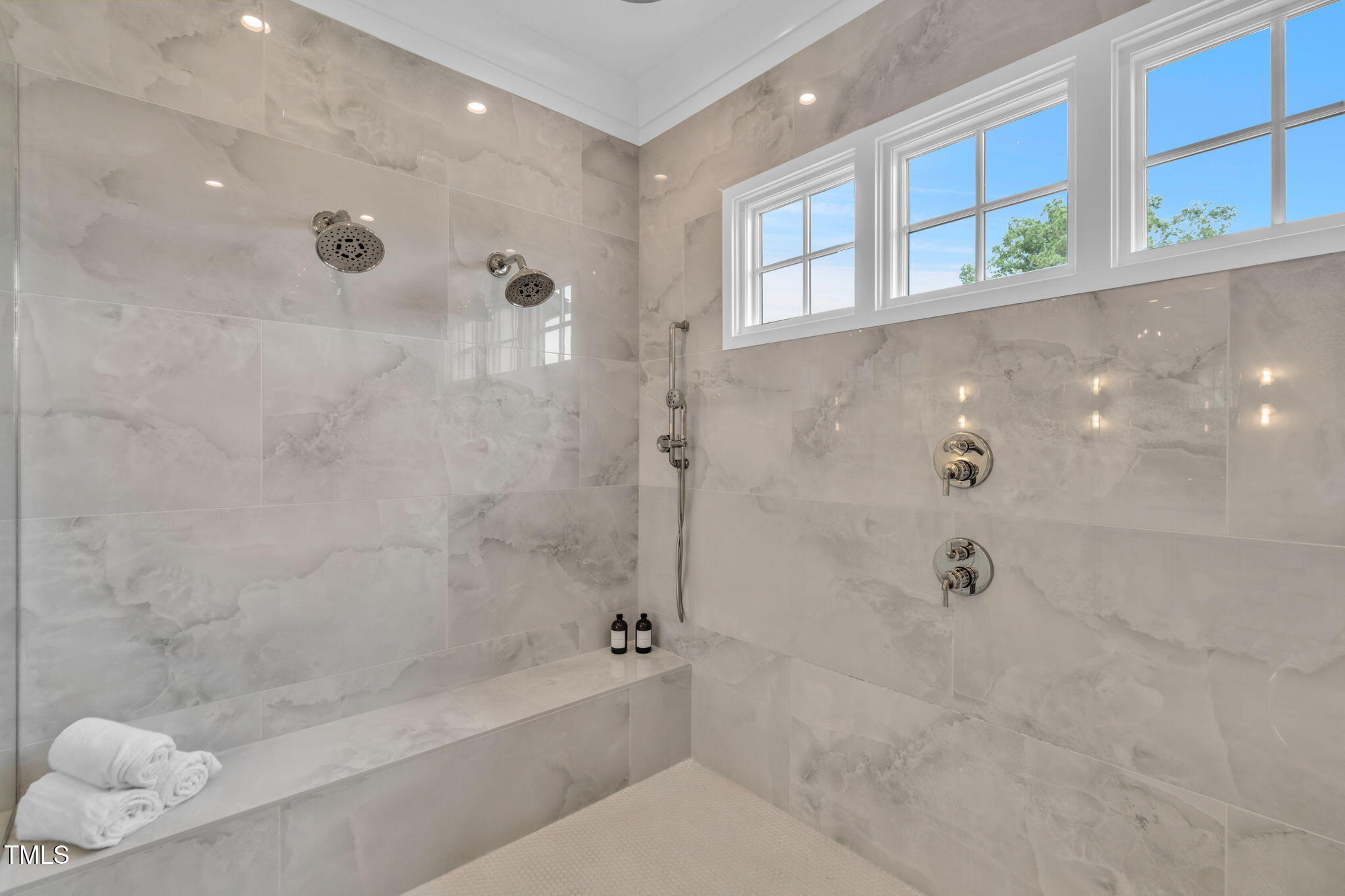 8917 Grand Highland Way