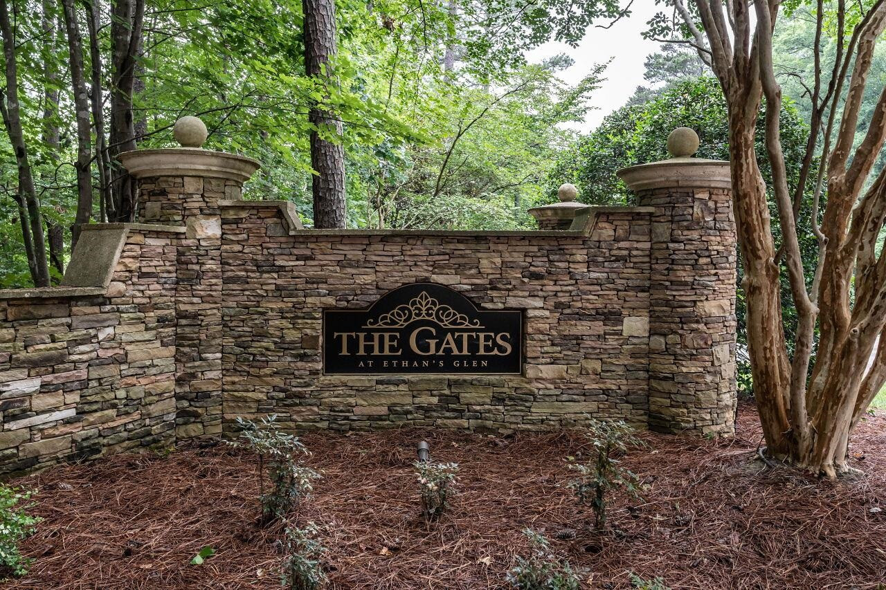 7449 Sextons Creek Drive