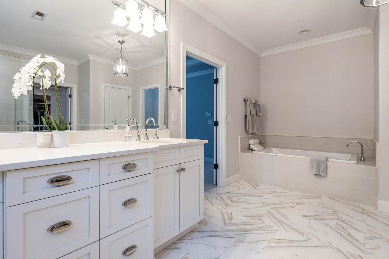 7449 Sextons Creek Drive