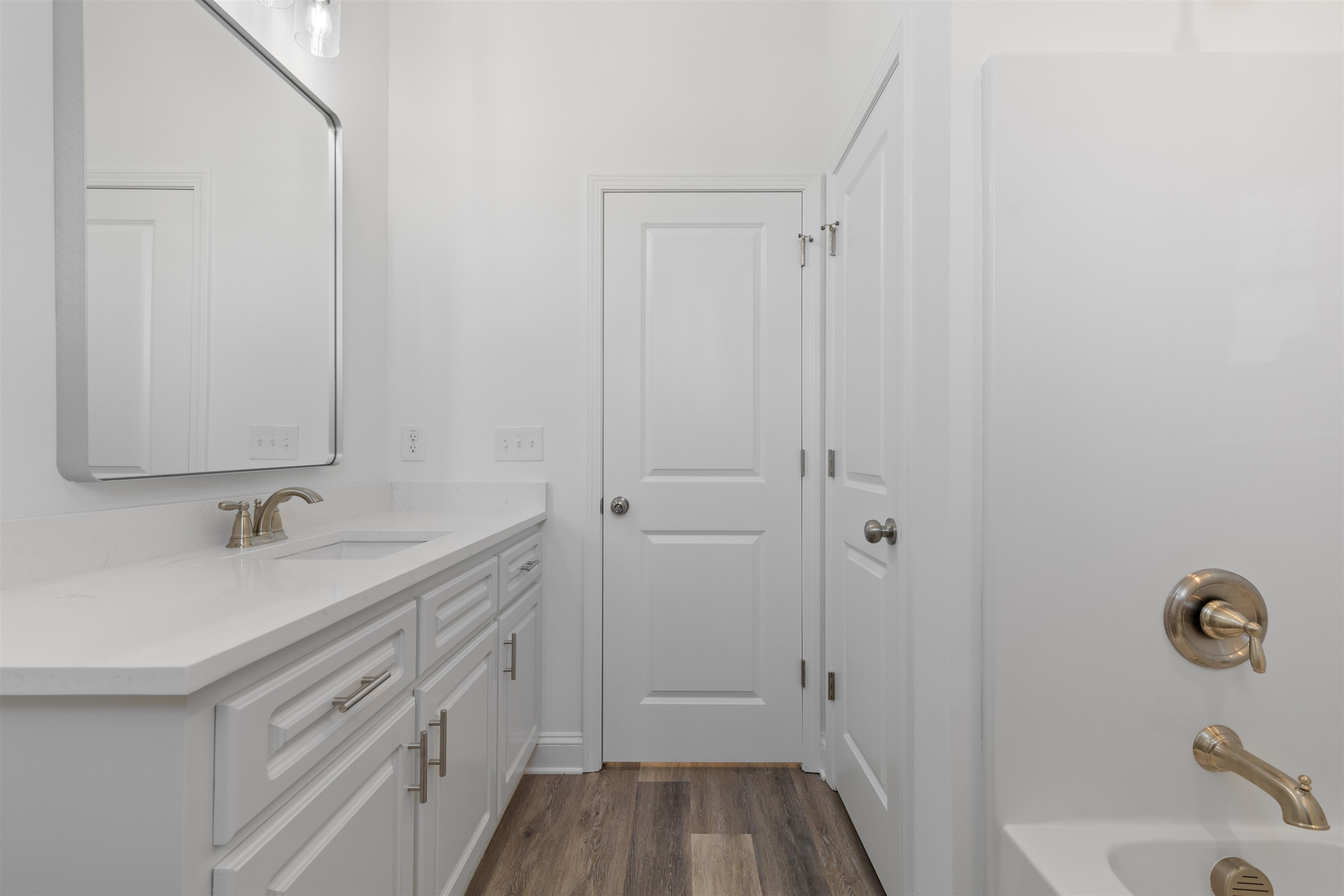 3935 Alpha Court