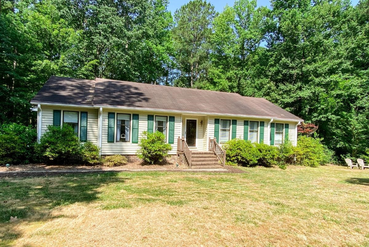 102 King Circle