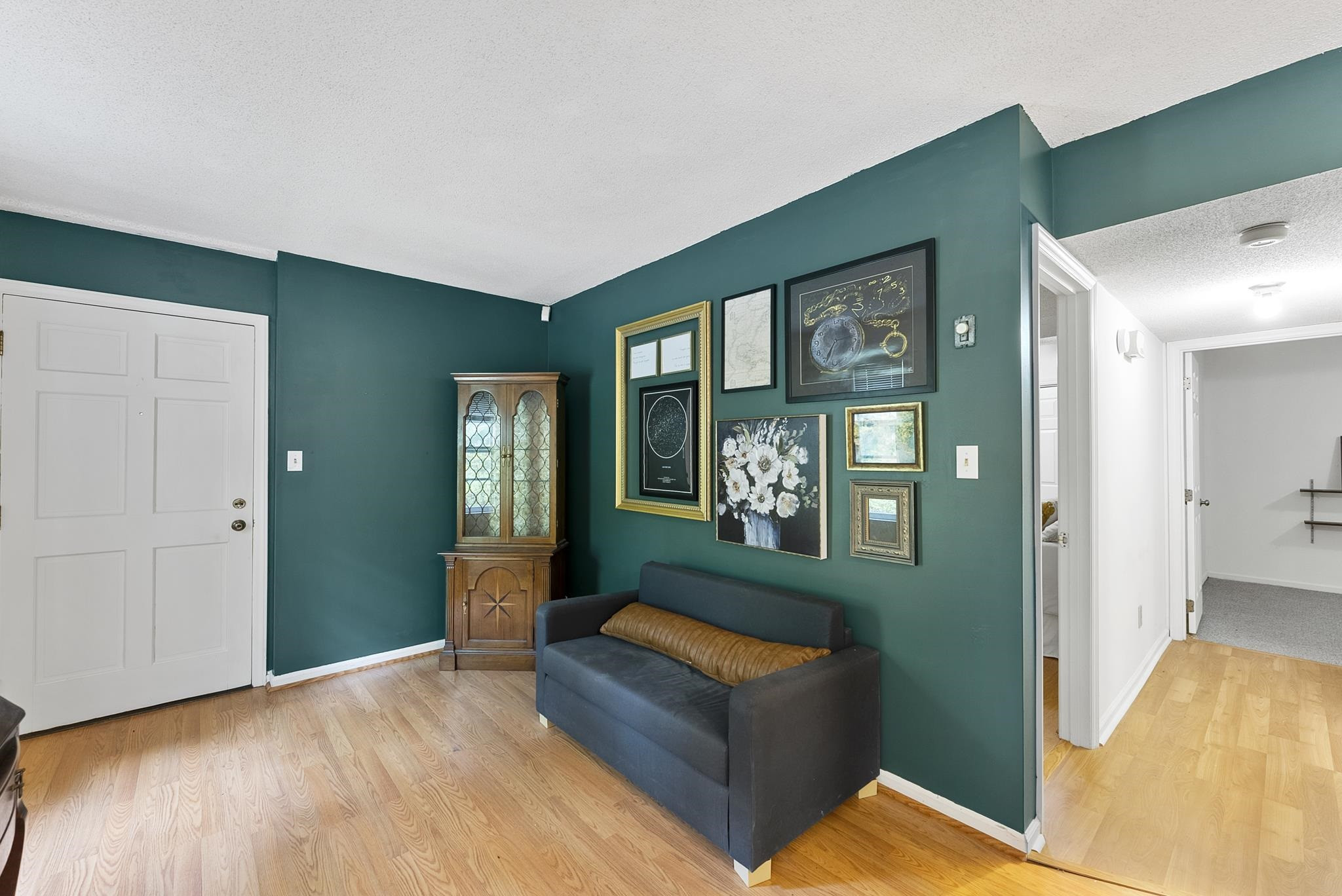 102 King Circle